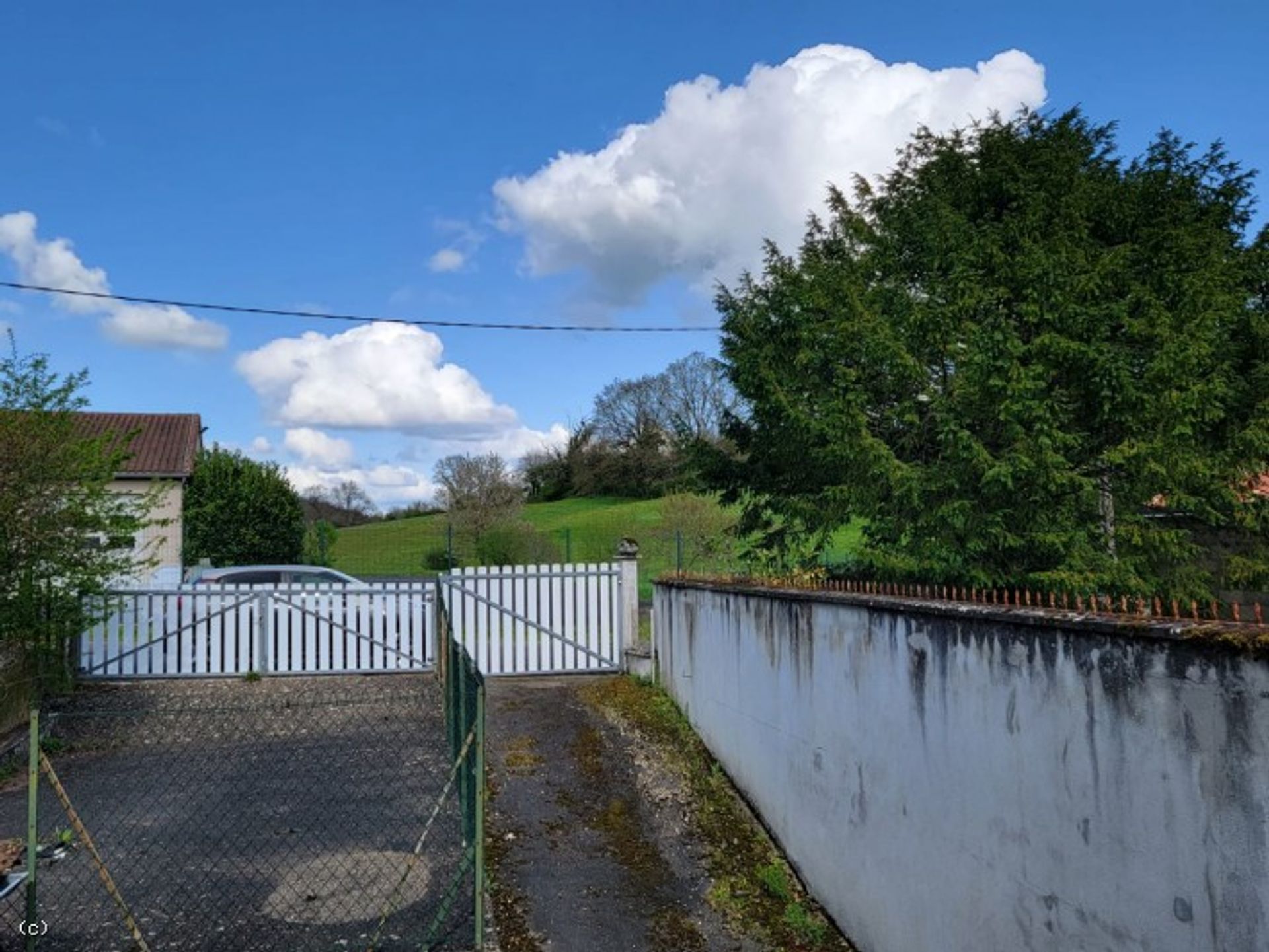 rumah dalam Charroux, Nouvelle-Aquitaine 10212457