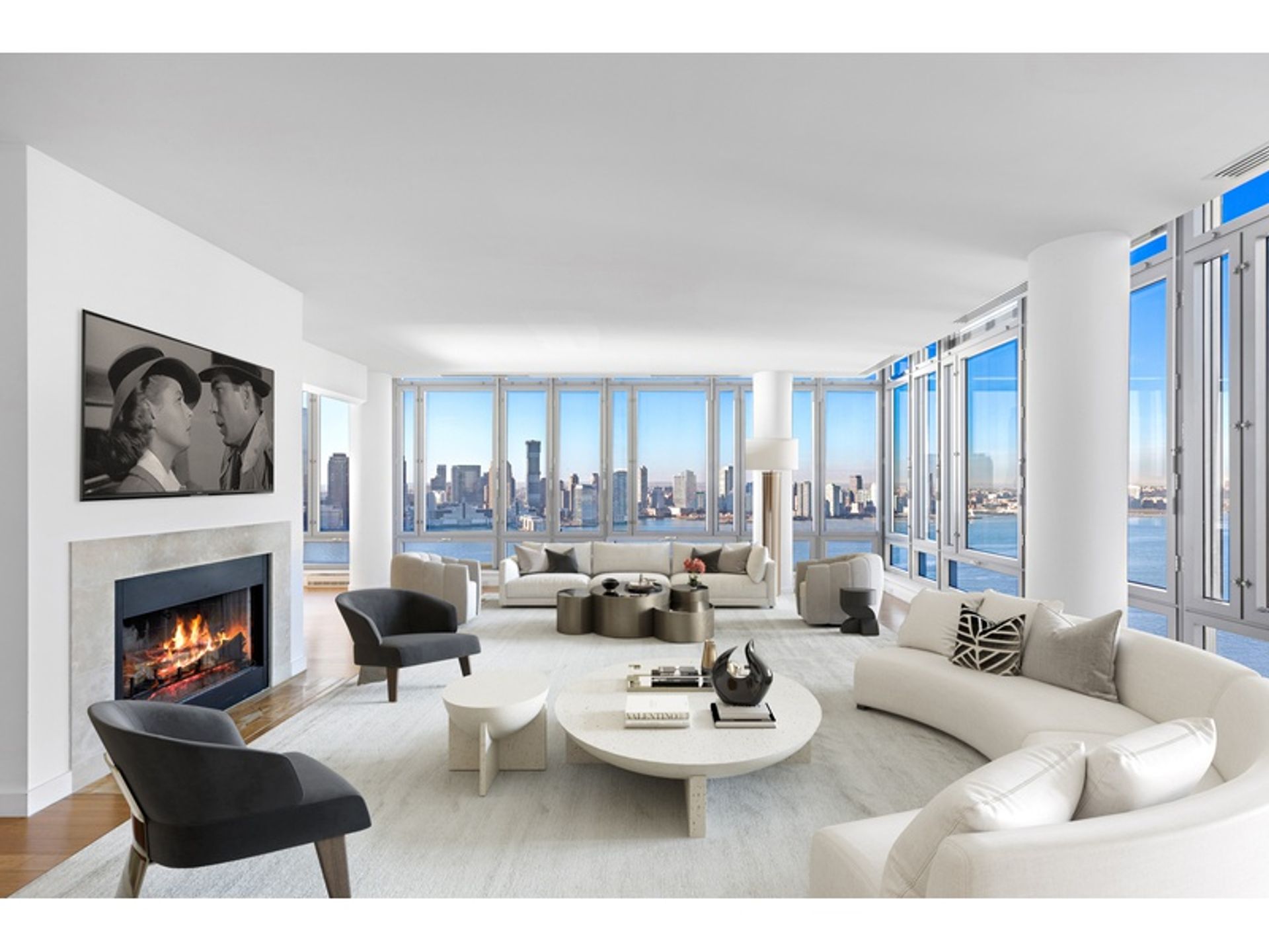 Condominium in New York, New York 10212686