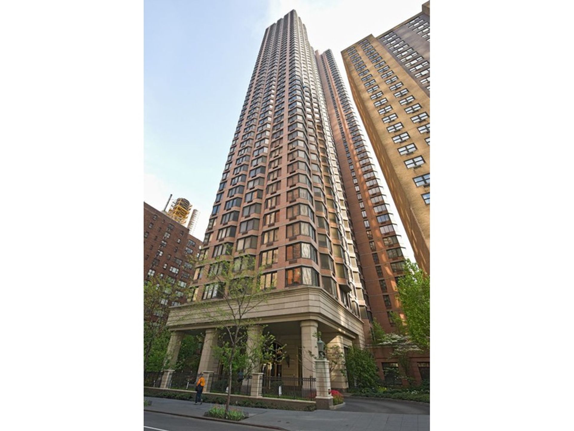 Condominium in New York, New York 10213667