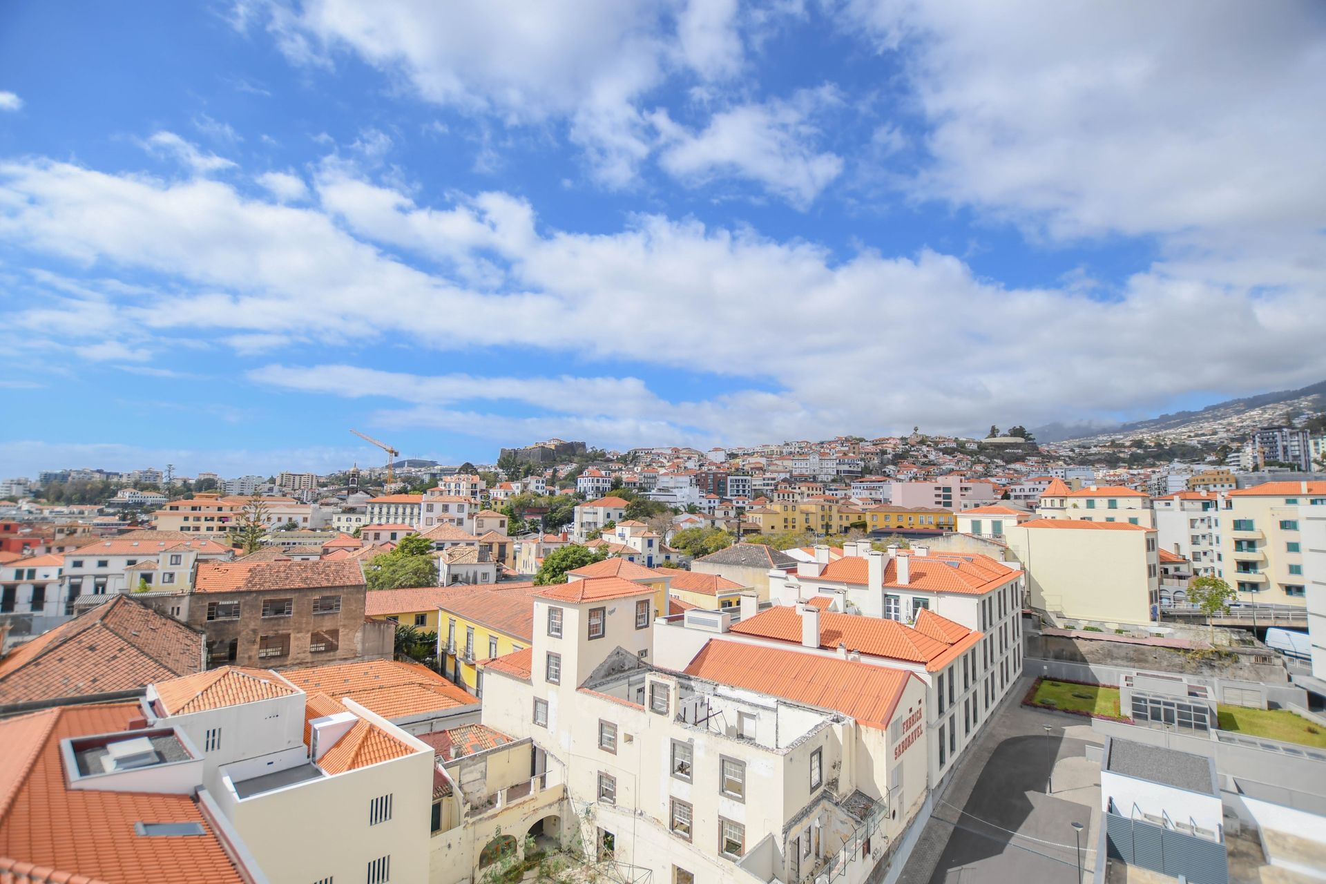 Condomínio no Funchal, Rua 5 de Outubro 10214183