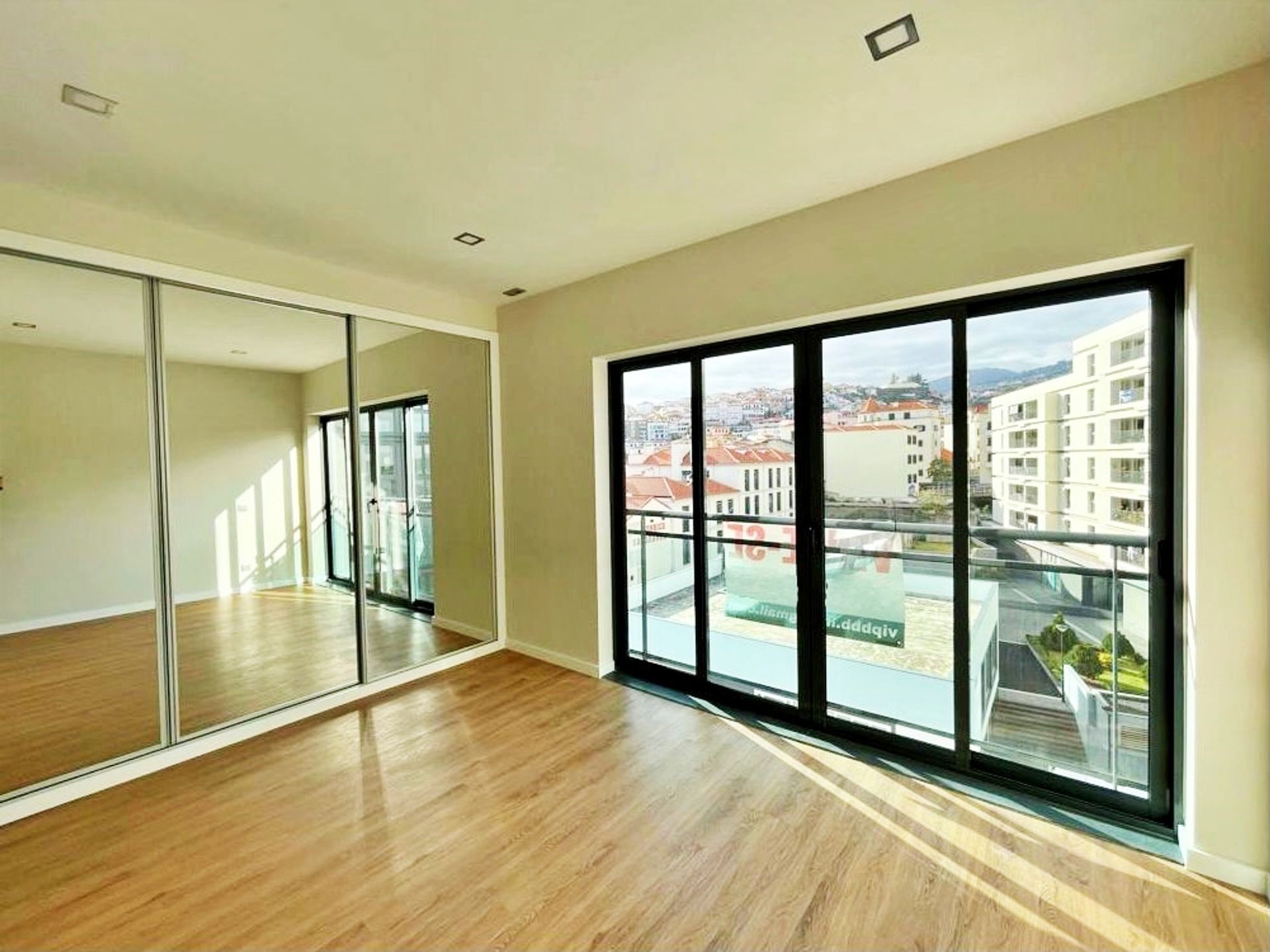 Condominium in Funchal, Rua 5 de Outubro 10214272