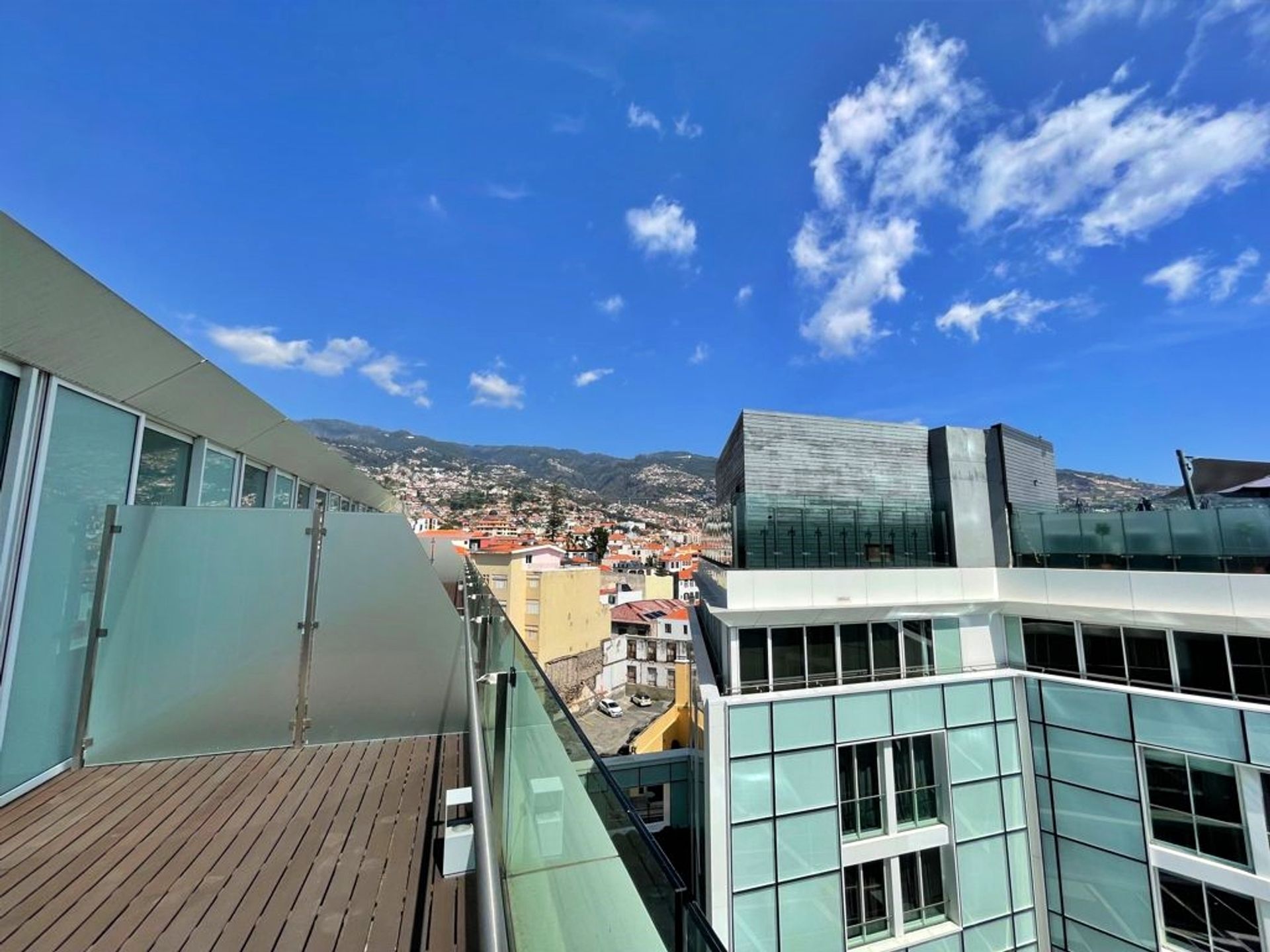 Condominium in Funchal, Rua Doutor Brito Câmara 10214332