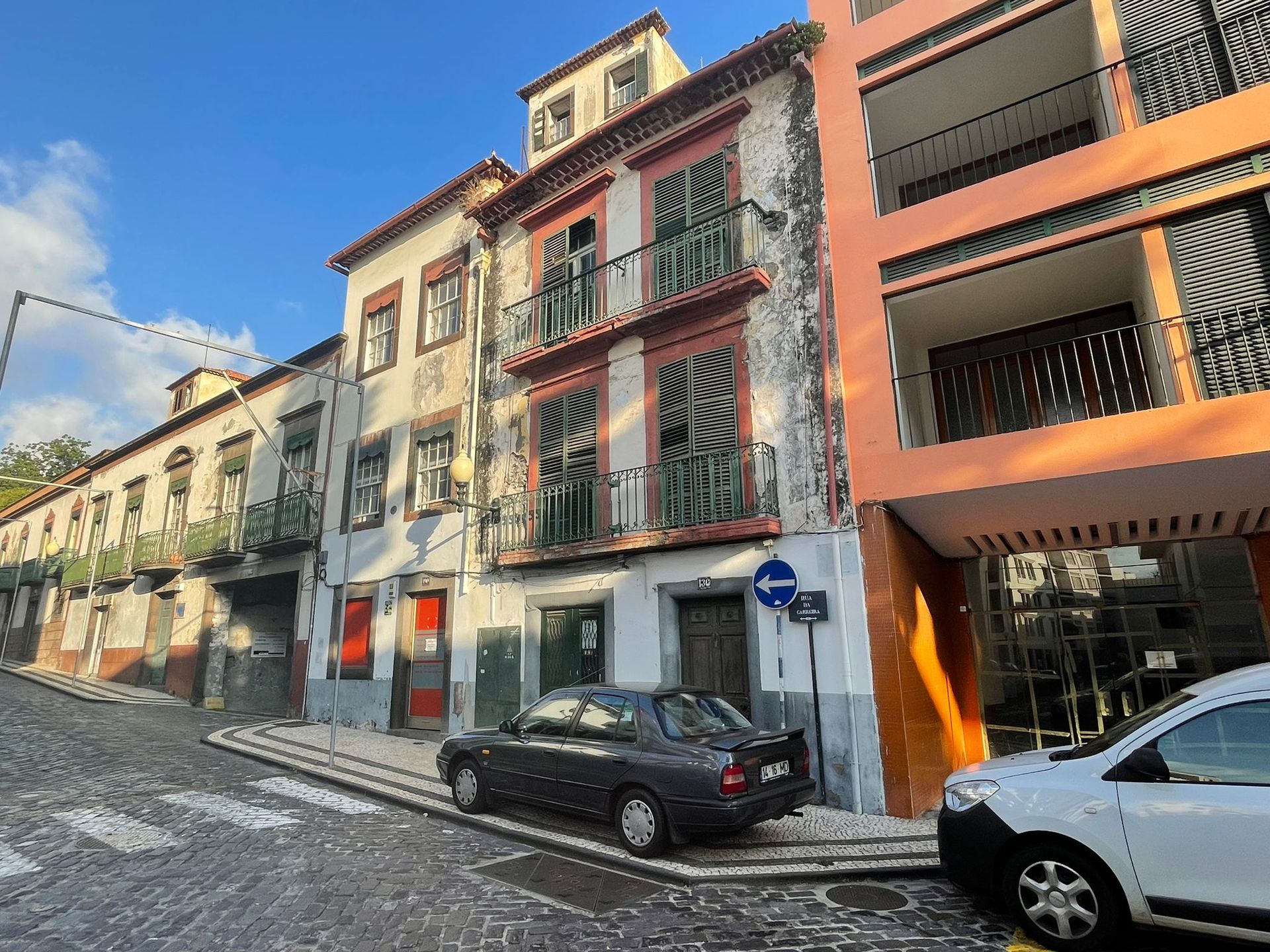 rumah dalam Funchal, Rua da Carreira 10214337