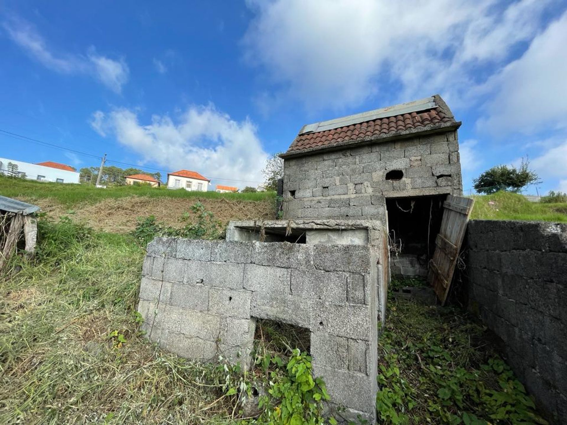 жилой дом в , 101 Caminho 2.ª Lombada dos Cedros 10214372