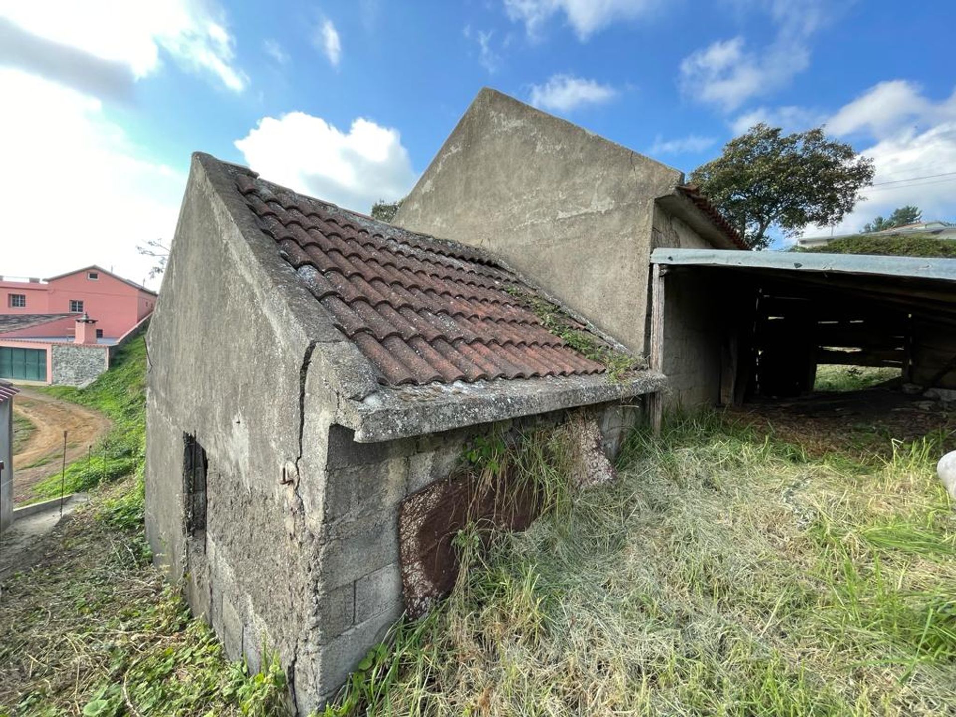 жилой дом в , 101 Caminho 2.ª Lombada dos Cedros 10214372