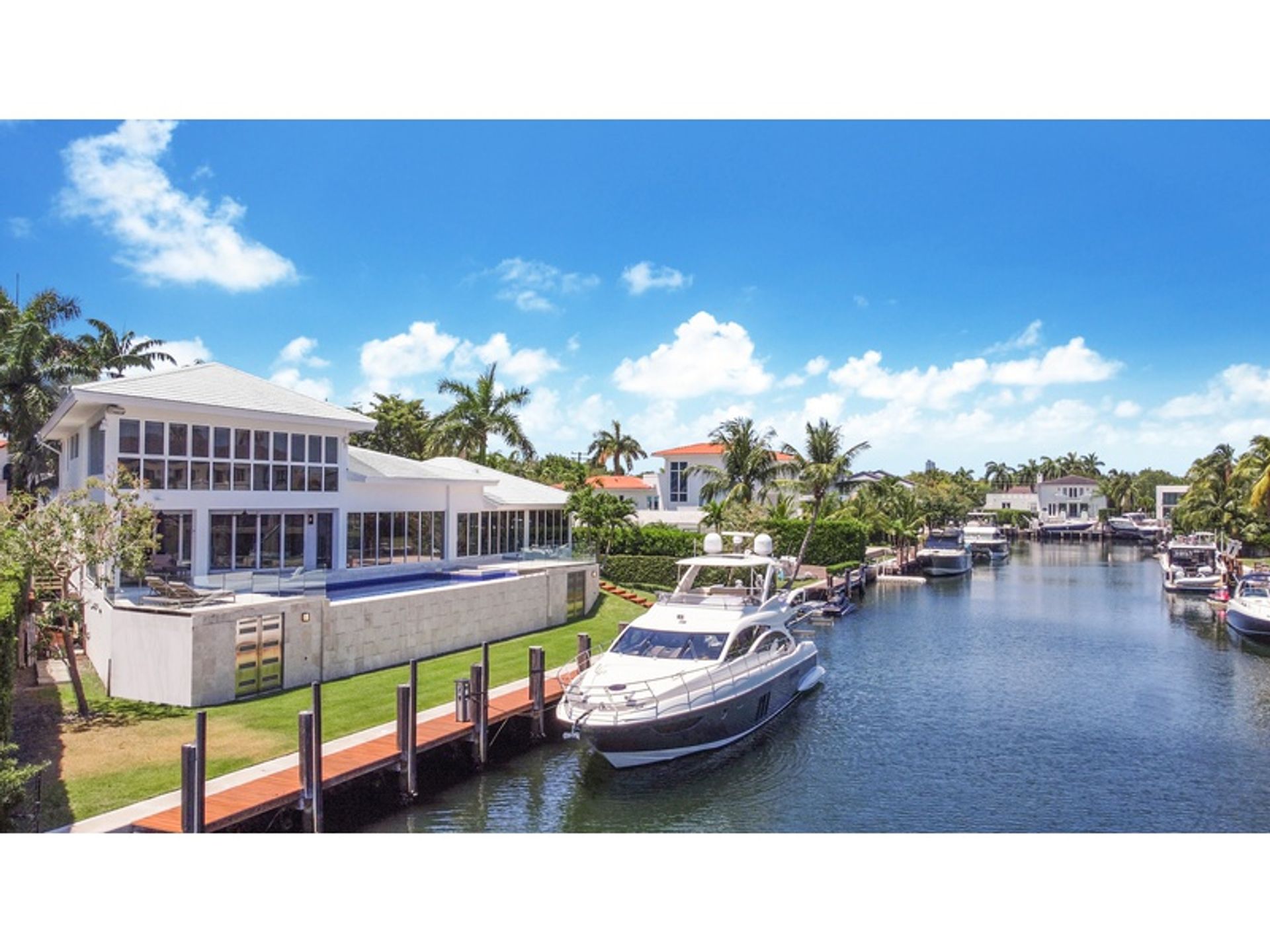 Rumah di Pelabuhan Matahari Terbit, Florida 10214672