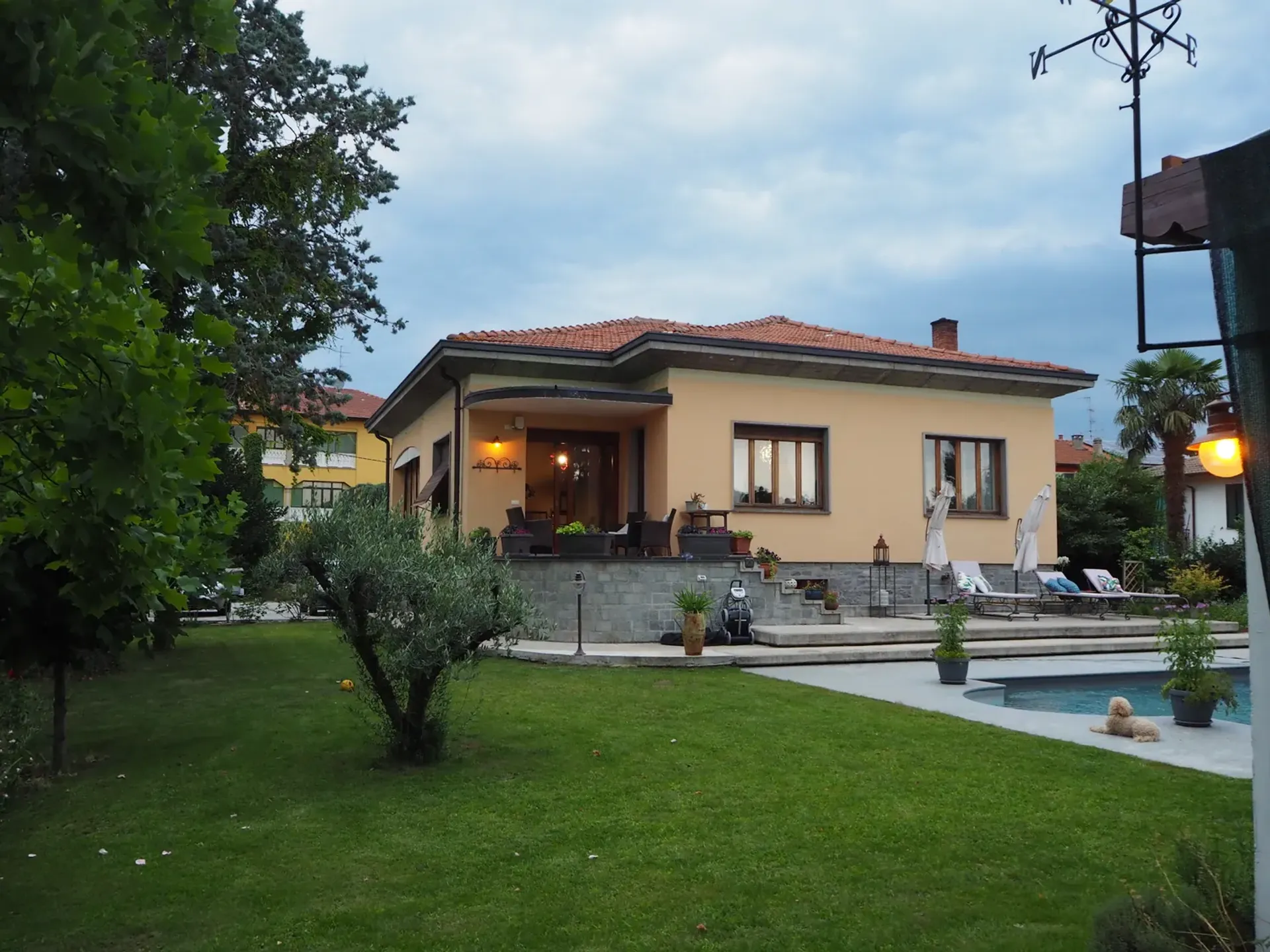 Rumah di Brebbia, Lombardy 10215580