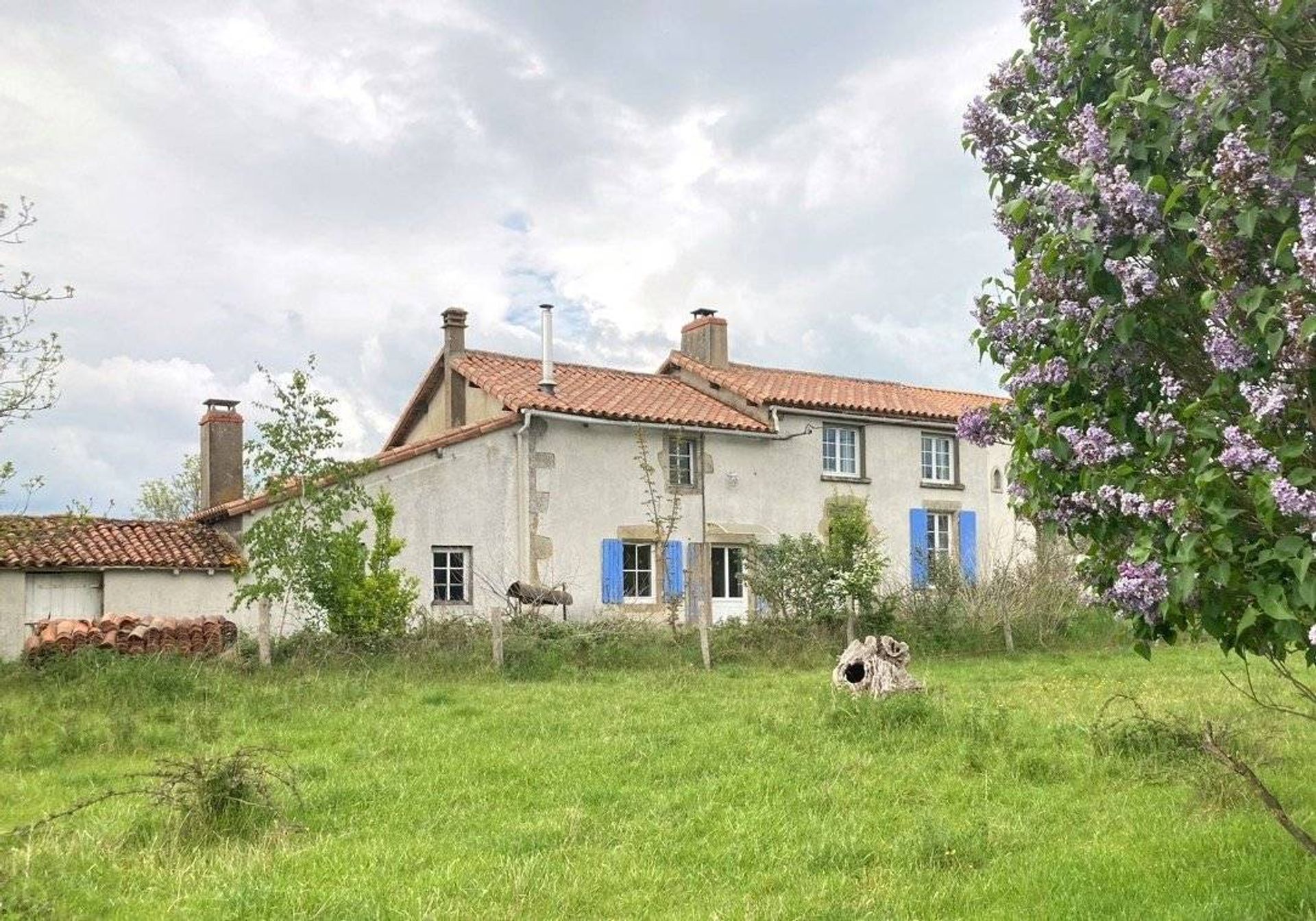 Huis in Clessé, Bourgogne-Franche-Comte 10216054