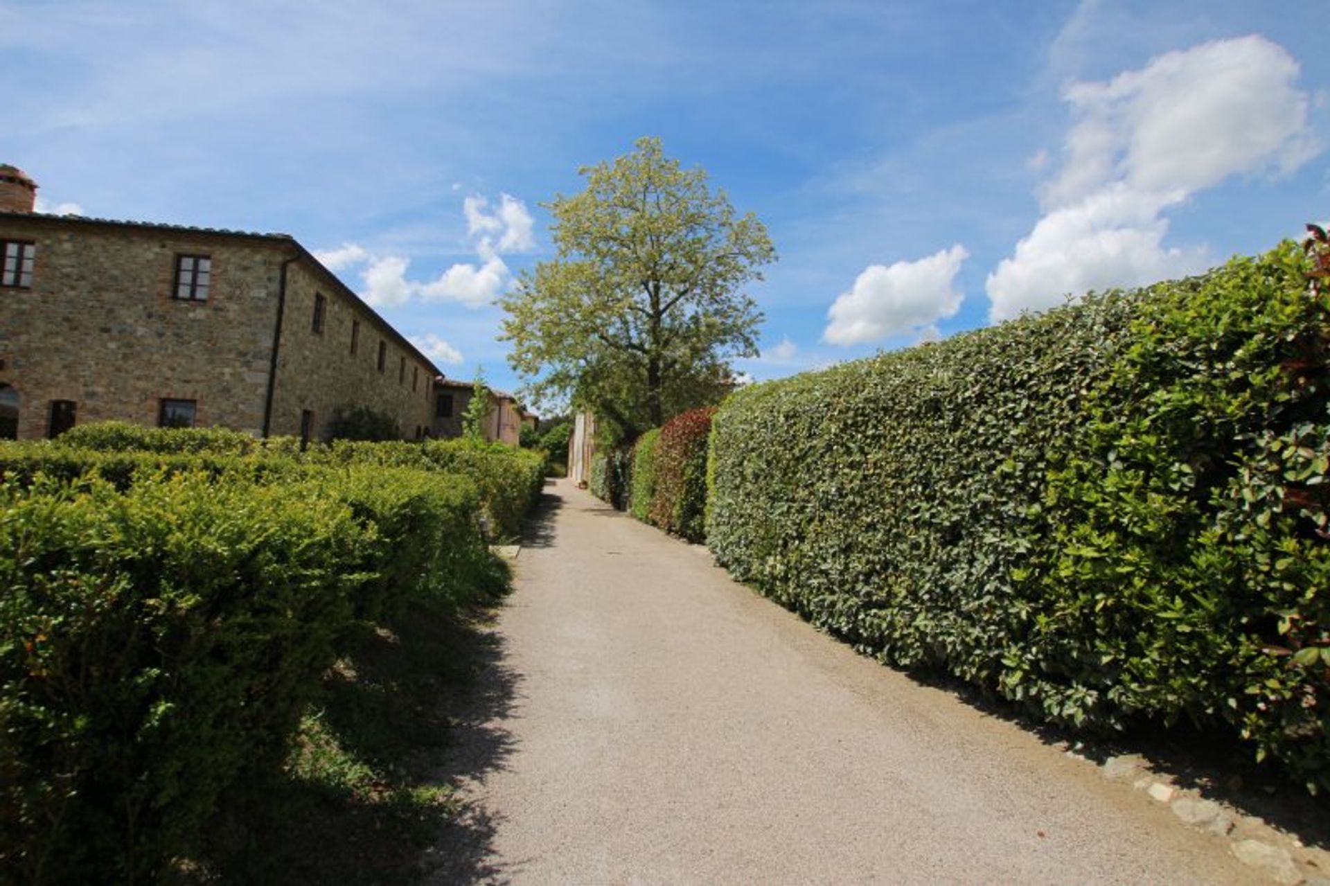 Osakehuoneisto sisään Volterra, Toscana 10216074