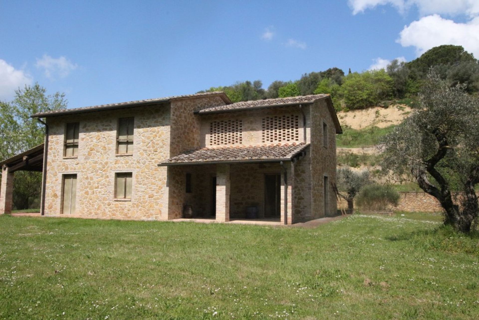 Borettslag i Volterra, Tuscany 10216074