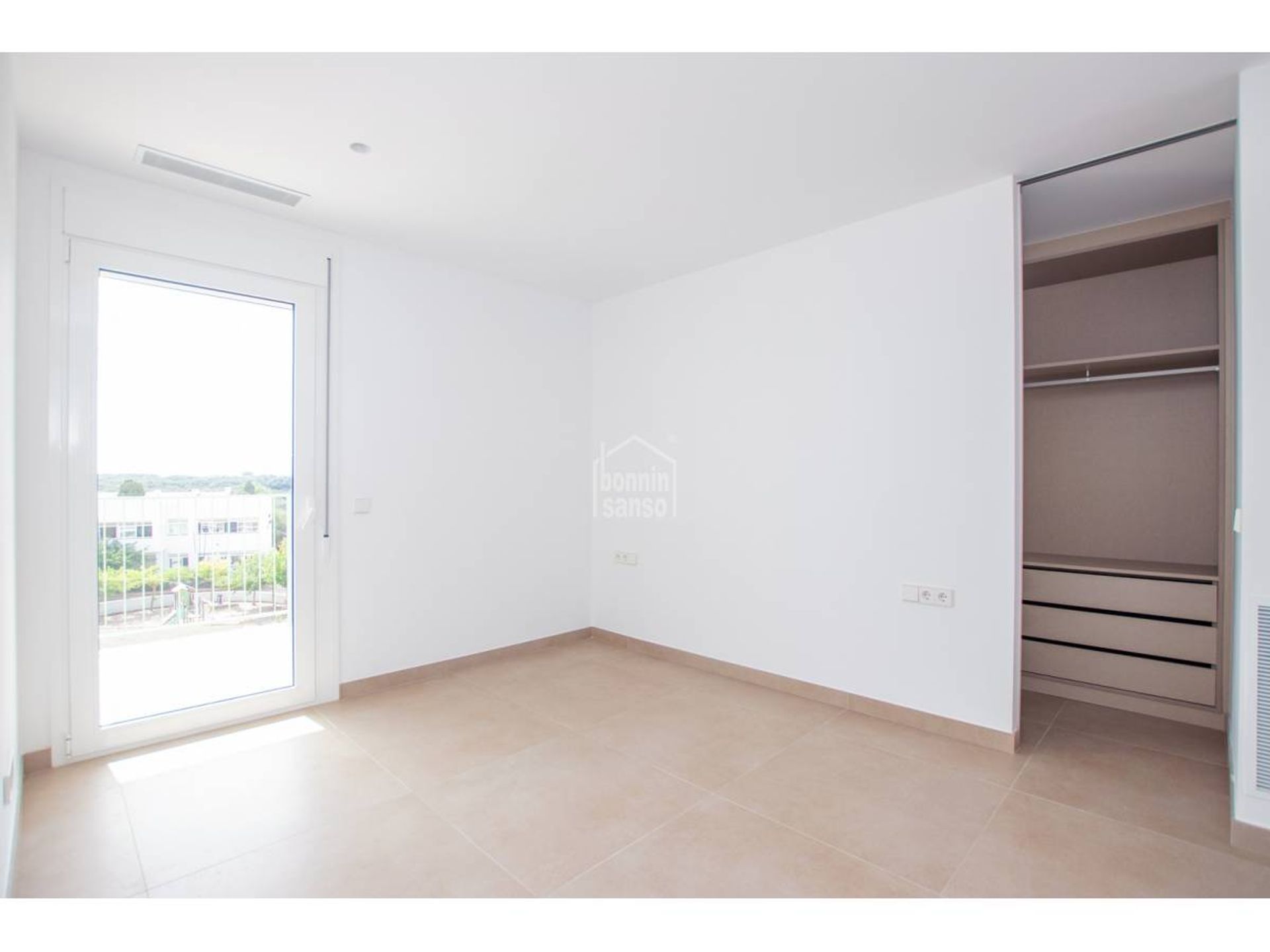 Condominio en Mahón, Balearic Islands 10216471