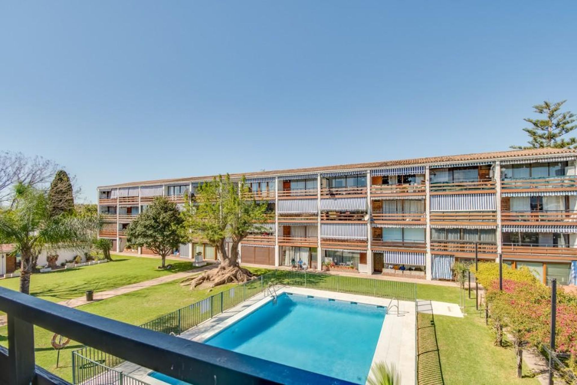 Condominium in El Angel, Andalusia 10216500