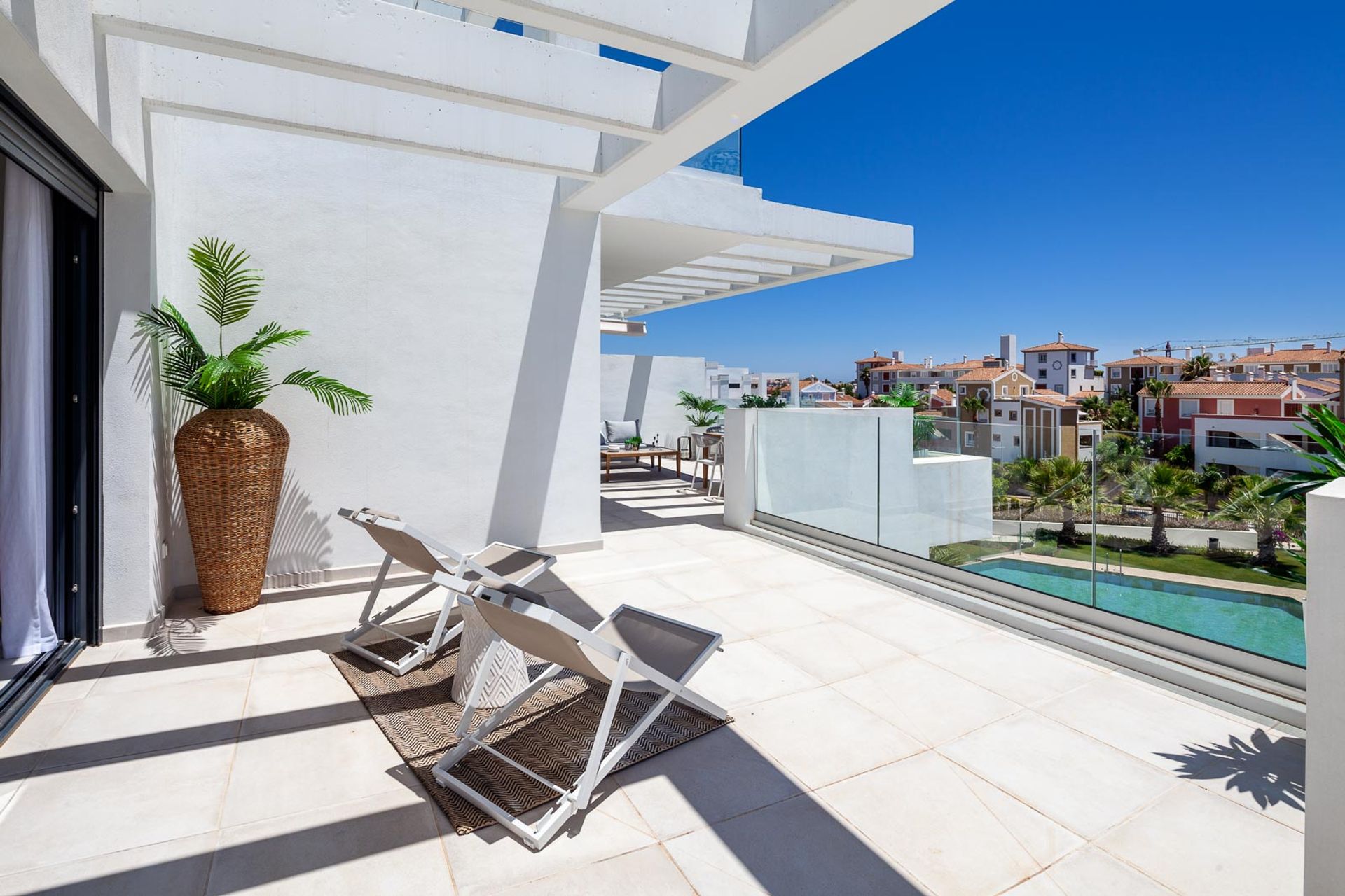 Condominium dans El Paraíso, Andalucía 10217108