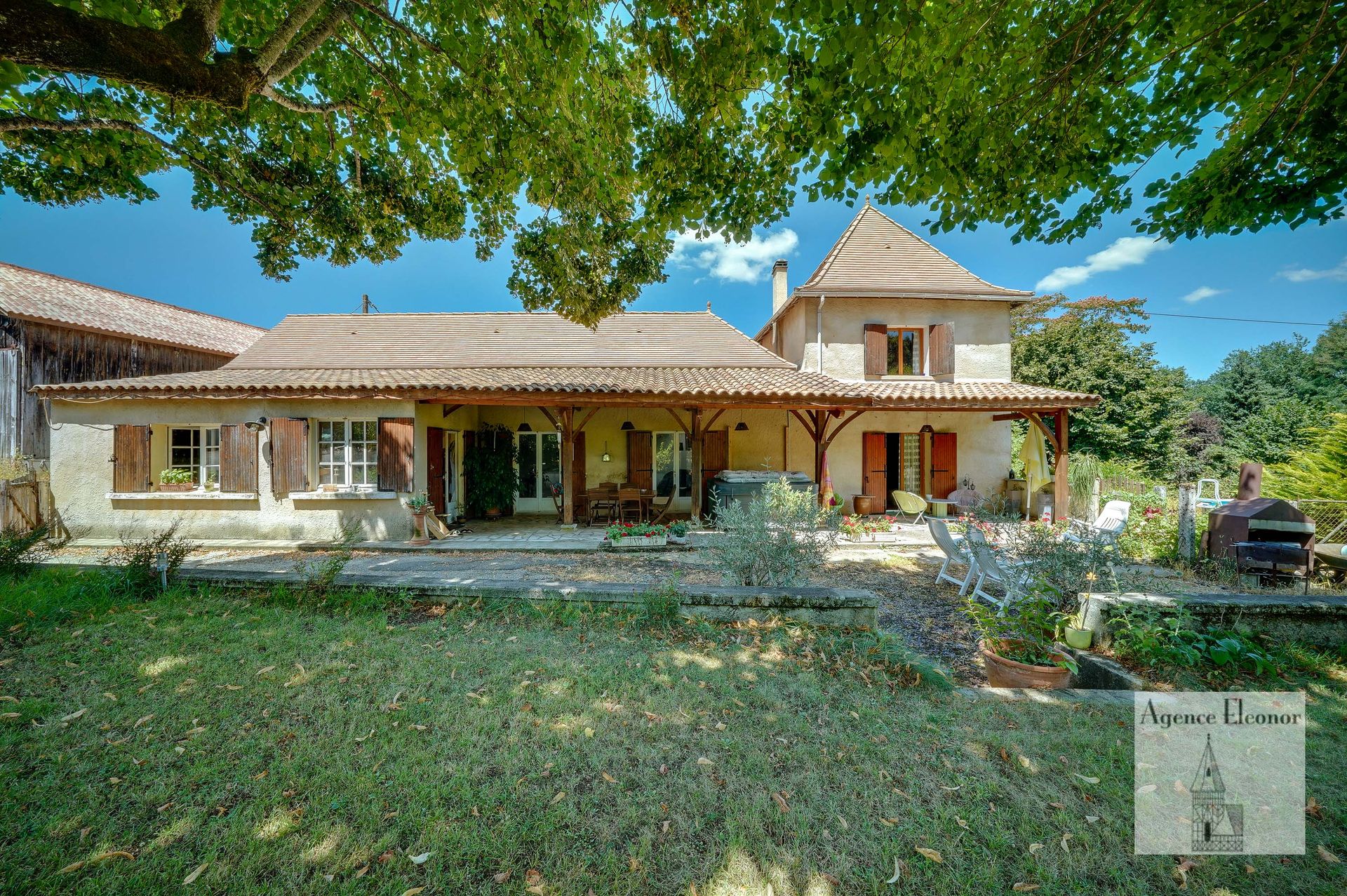 casa en Lalinde, Nouvelle-Aquitaine 10217410