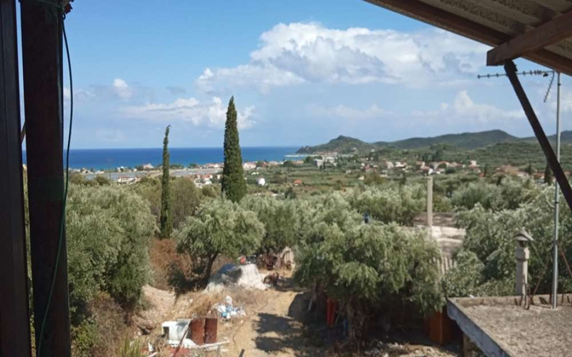 Tanah dalam Zakinthos,  10217551