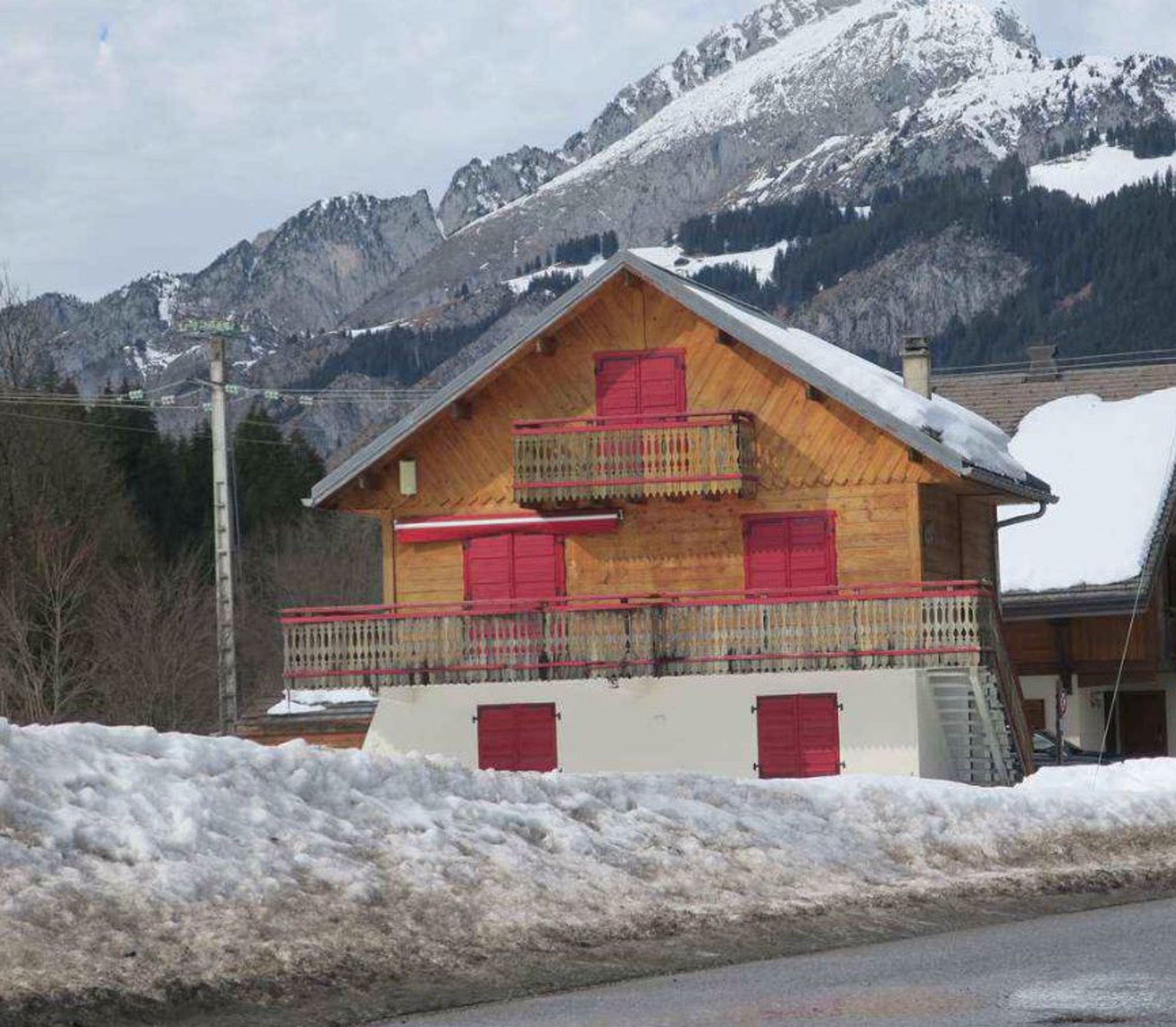 Talo sisään La Chapelle-d'Abondance, Auvergne-Rhône-Alpes 10217960