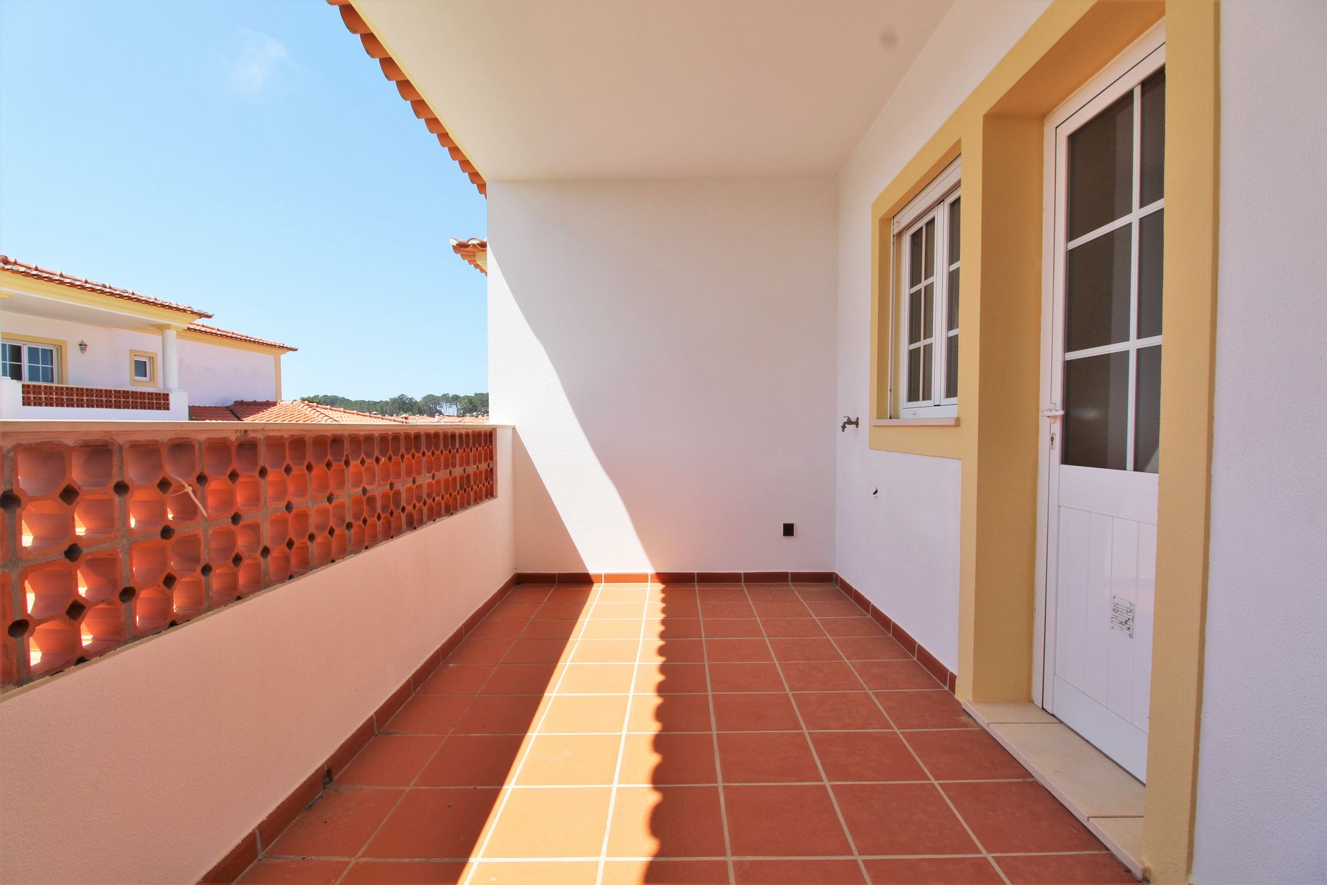 Condominium in Ferrel, Leiria 10217973