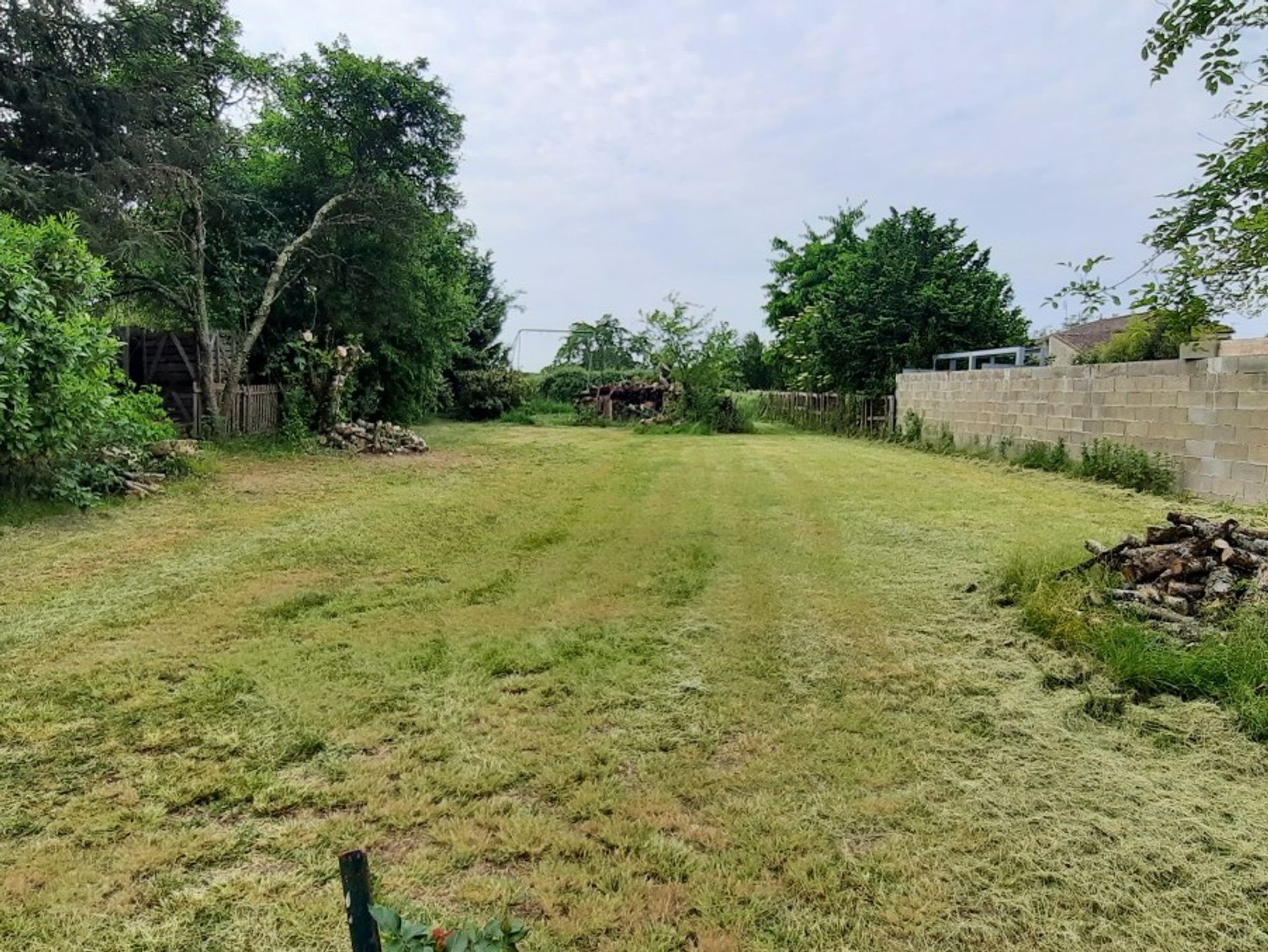 Huis in Bonneville-et-Saint-Avit-de-Fumadières, Nouvelle-Aquitaine 10217983