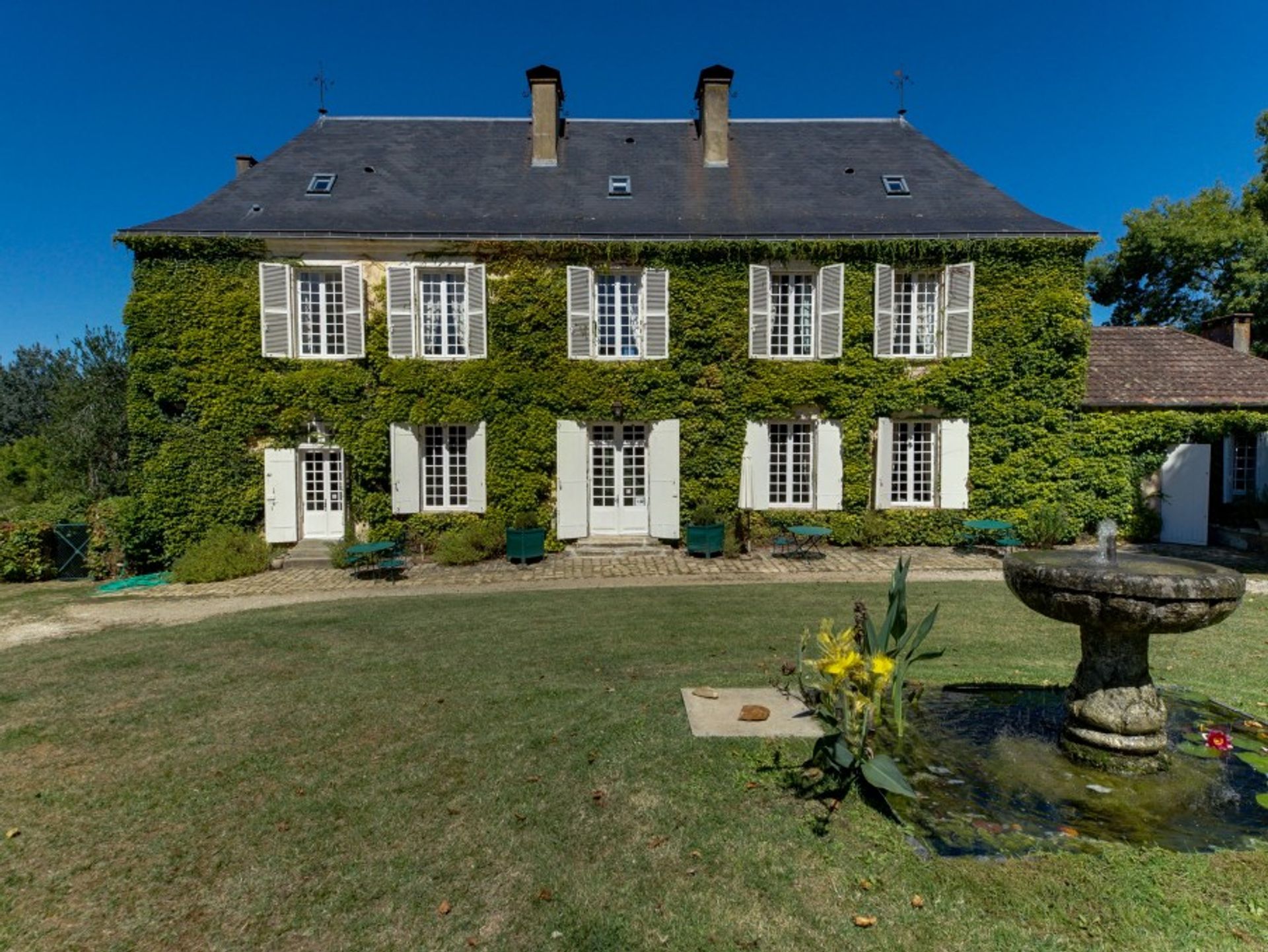 Huis in Lalinde, Nouvelle-Aquitaine 10217989