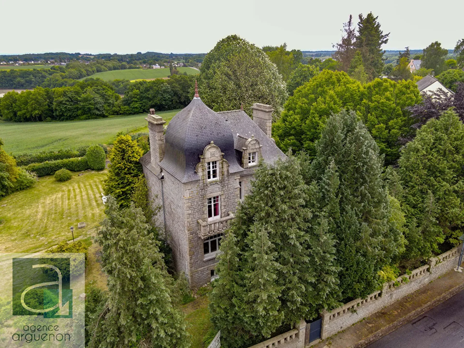 房子 在 Saint-Samson-sur-Rance, Brittany 10218291