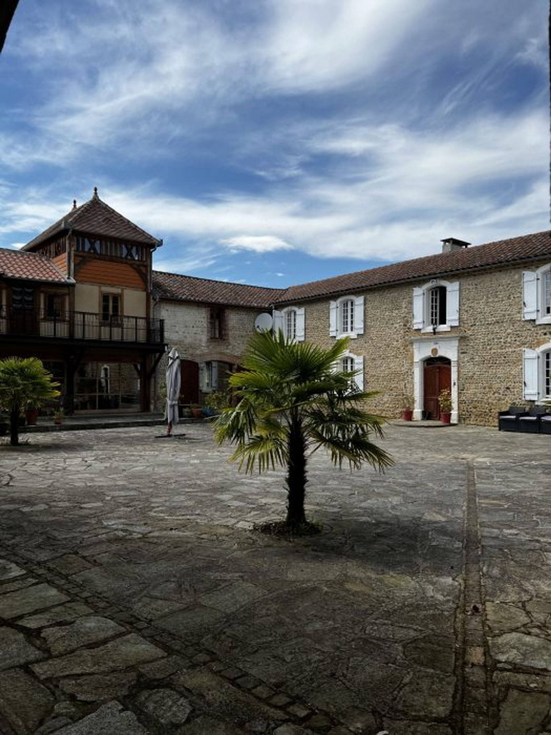 casa no Mielan, Occitanie 10218358