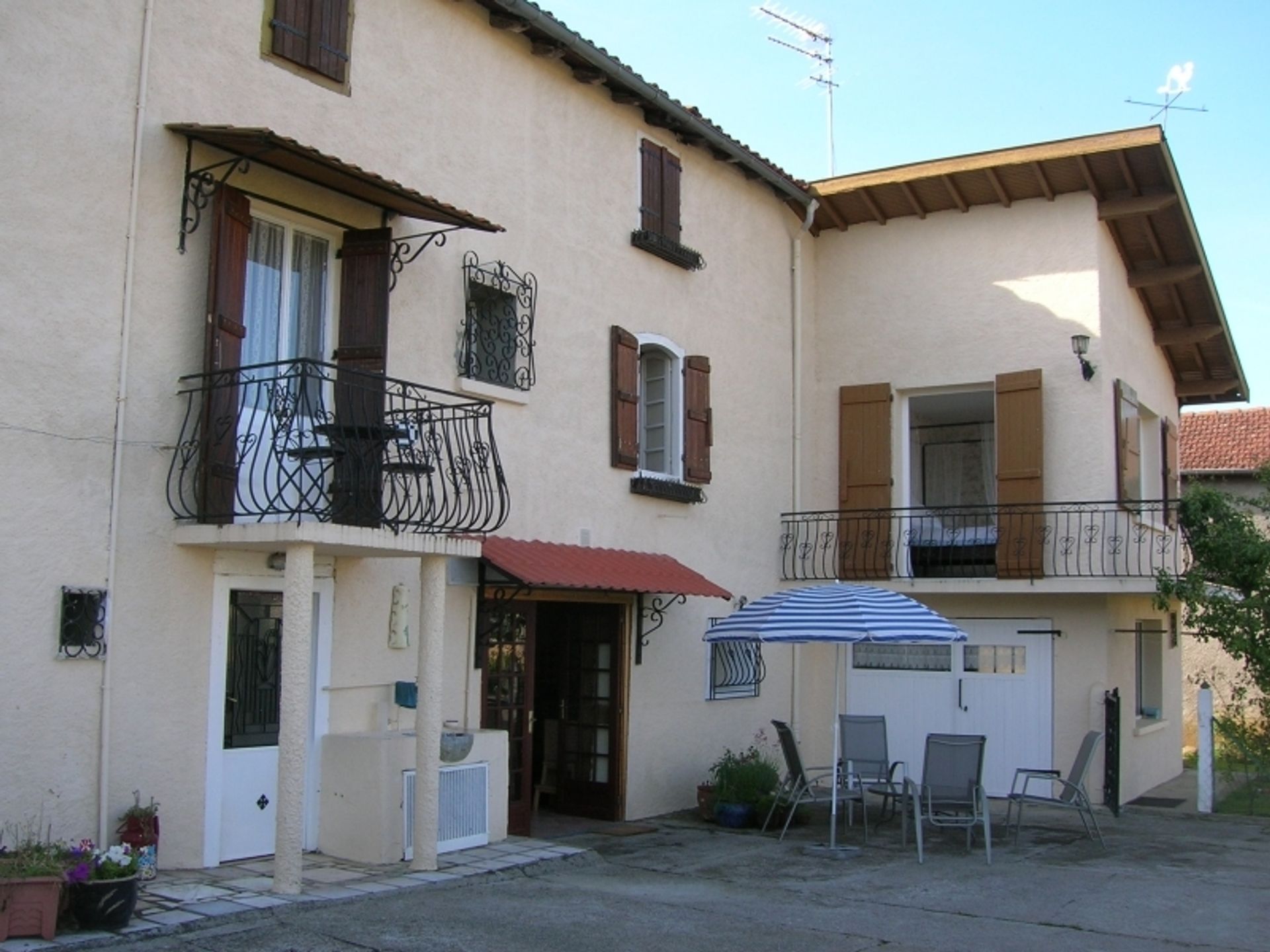 House in Recurt, Occitanie 10218514