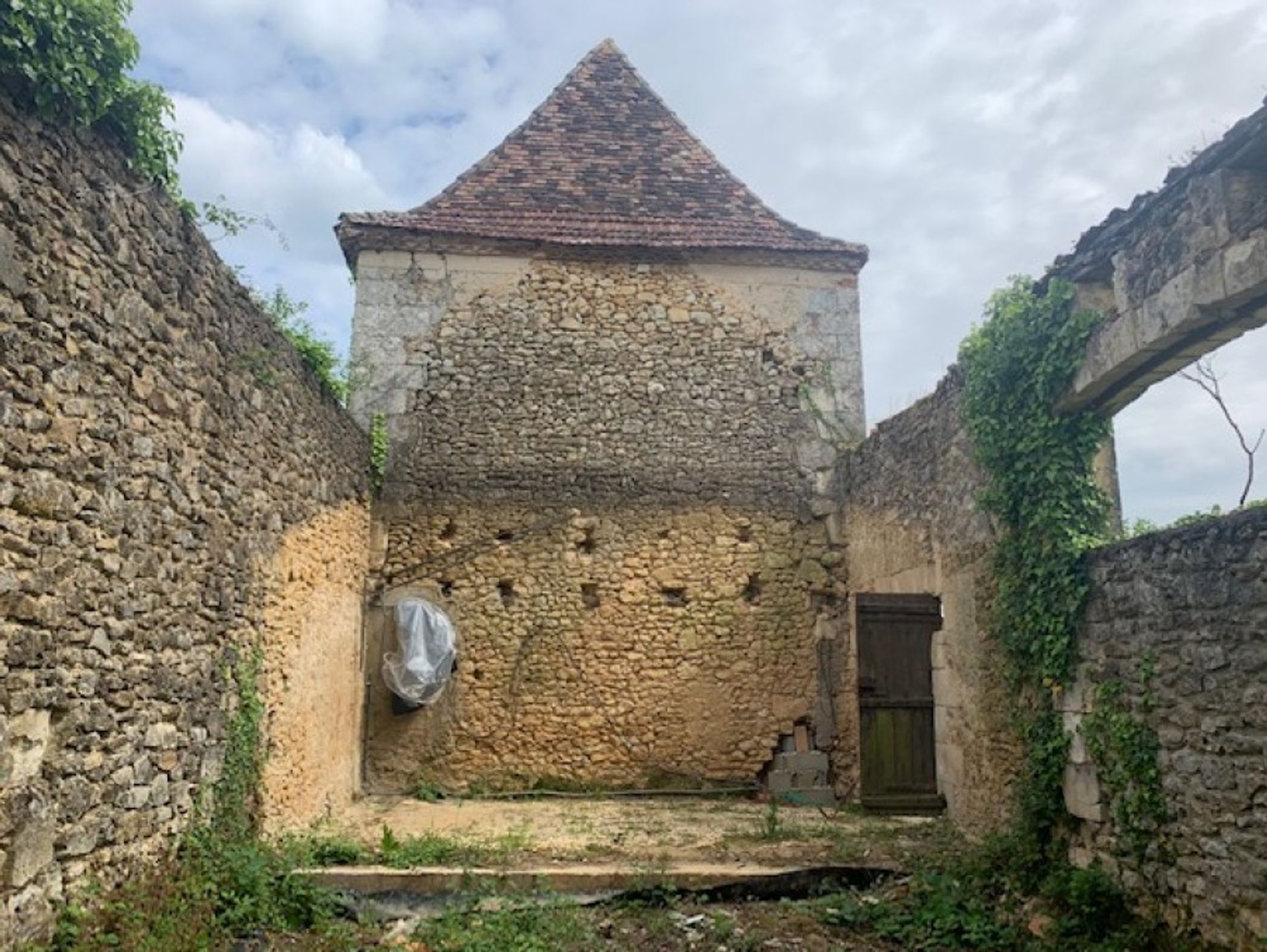 House in Bergerac, Nouvelle-Aquitaine 10218761