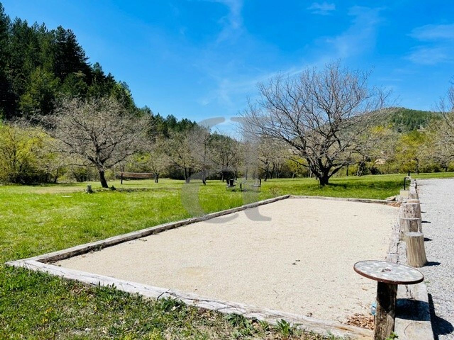 Andere in Buis-les-Baronnies, Auvergne-Rhône-Alpes 10218780