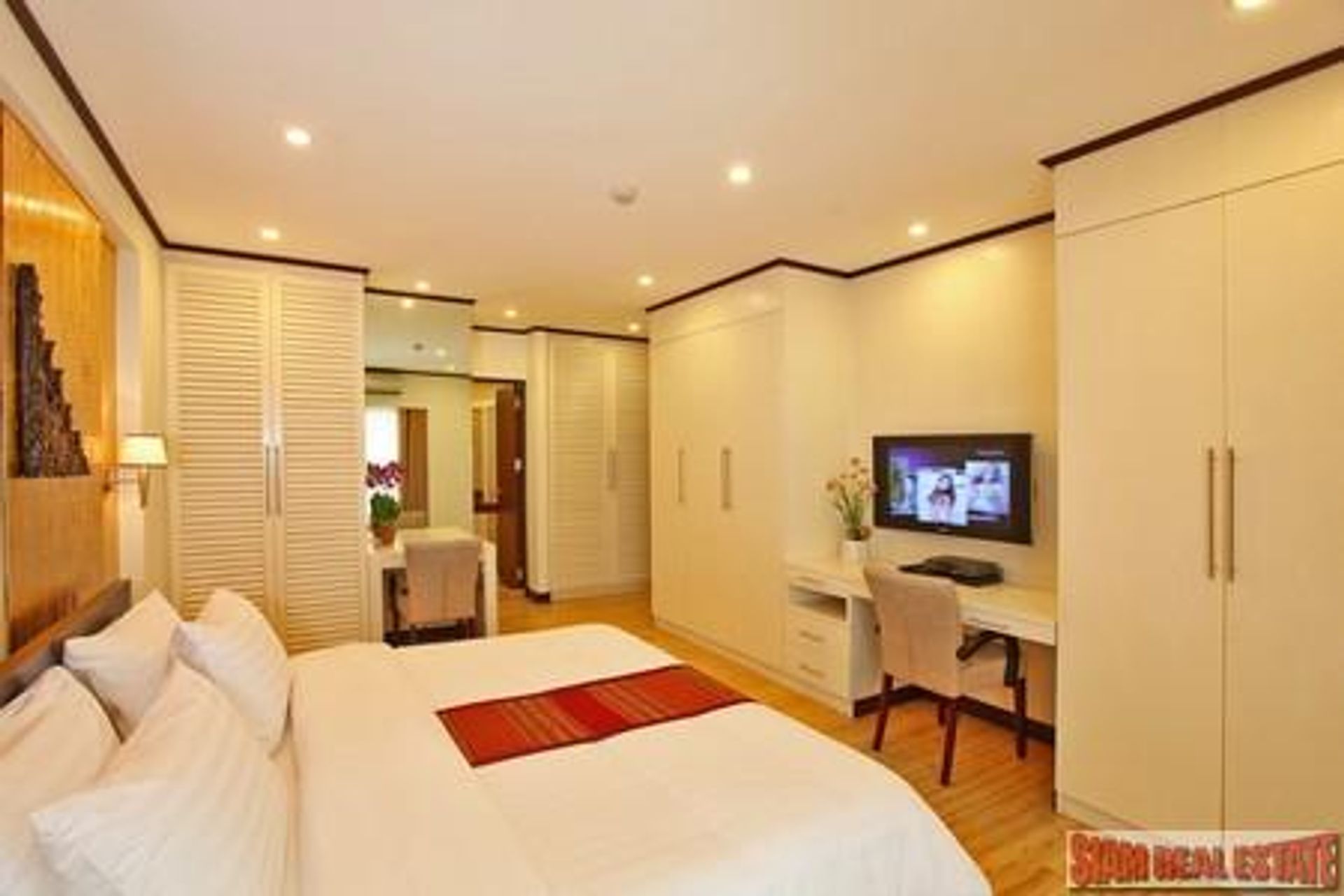 Condominio en Khlong Toei, Krung Thep Maha Nakhon 10218846