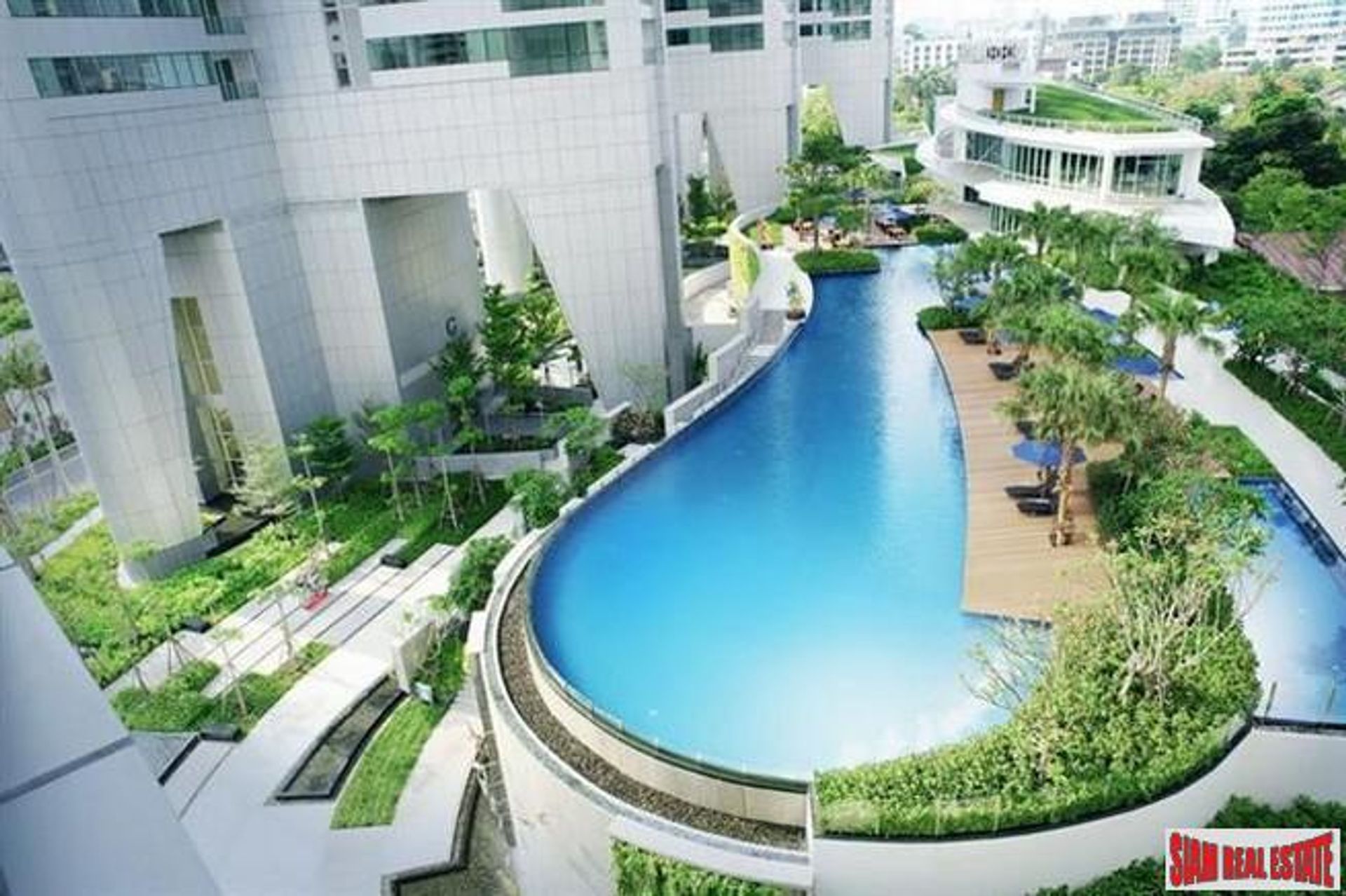 Condominium in Khlong Toei, Krung Thep Maha Nakhon 10218852