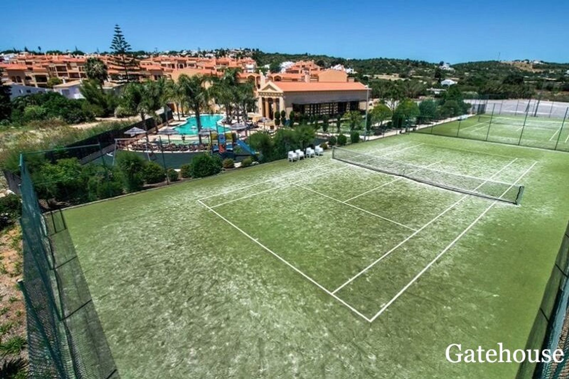 Condominium in Praia da Luz, Faro District 10219447