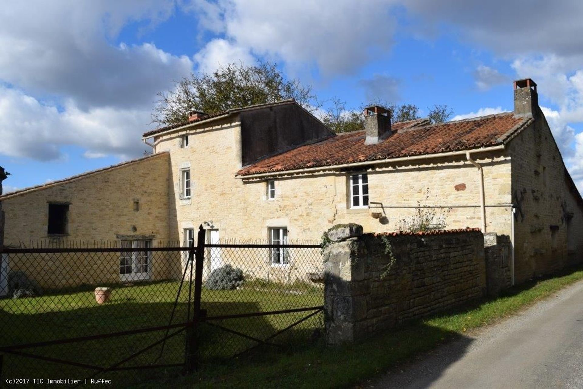 casa no Villefagnan, Nouvelle-Aquitaine 10219457