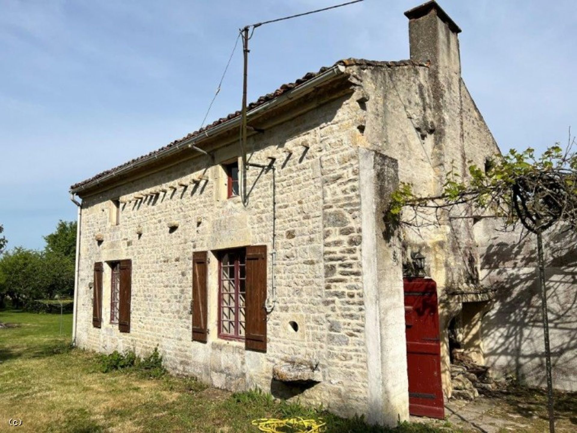 其他 在 Chef-Boutonne, Nouvelle-Aquitaine 10219514