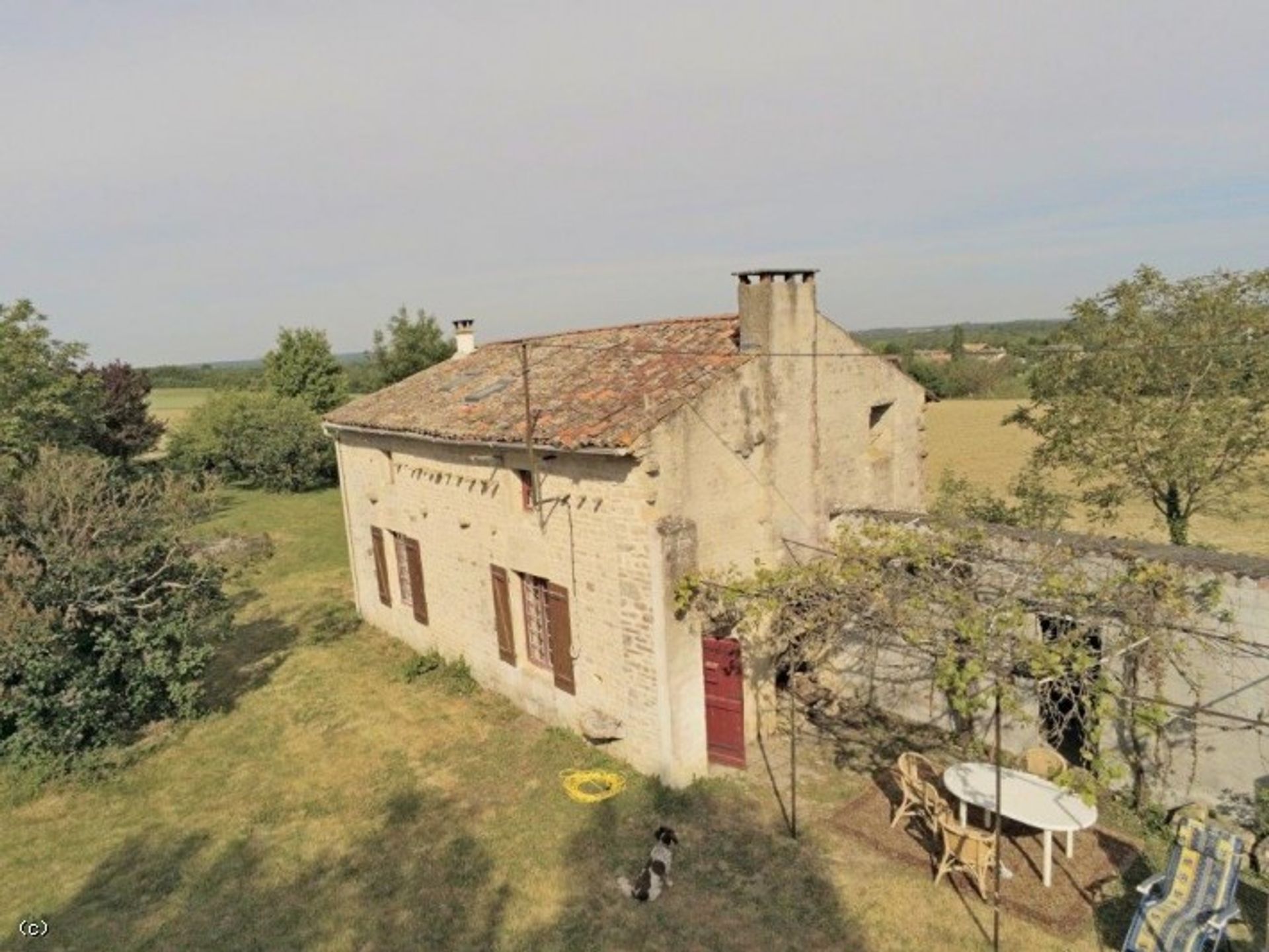 其他 在 Chef-Boutonne, Nouvelle-Aquitaine 10219514