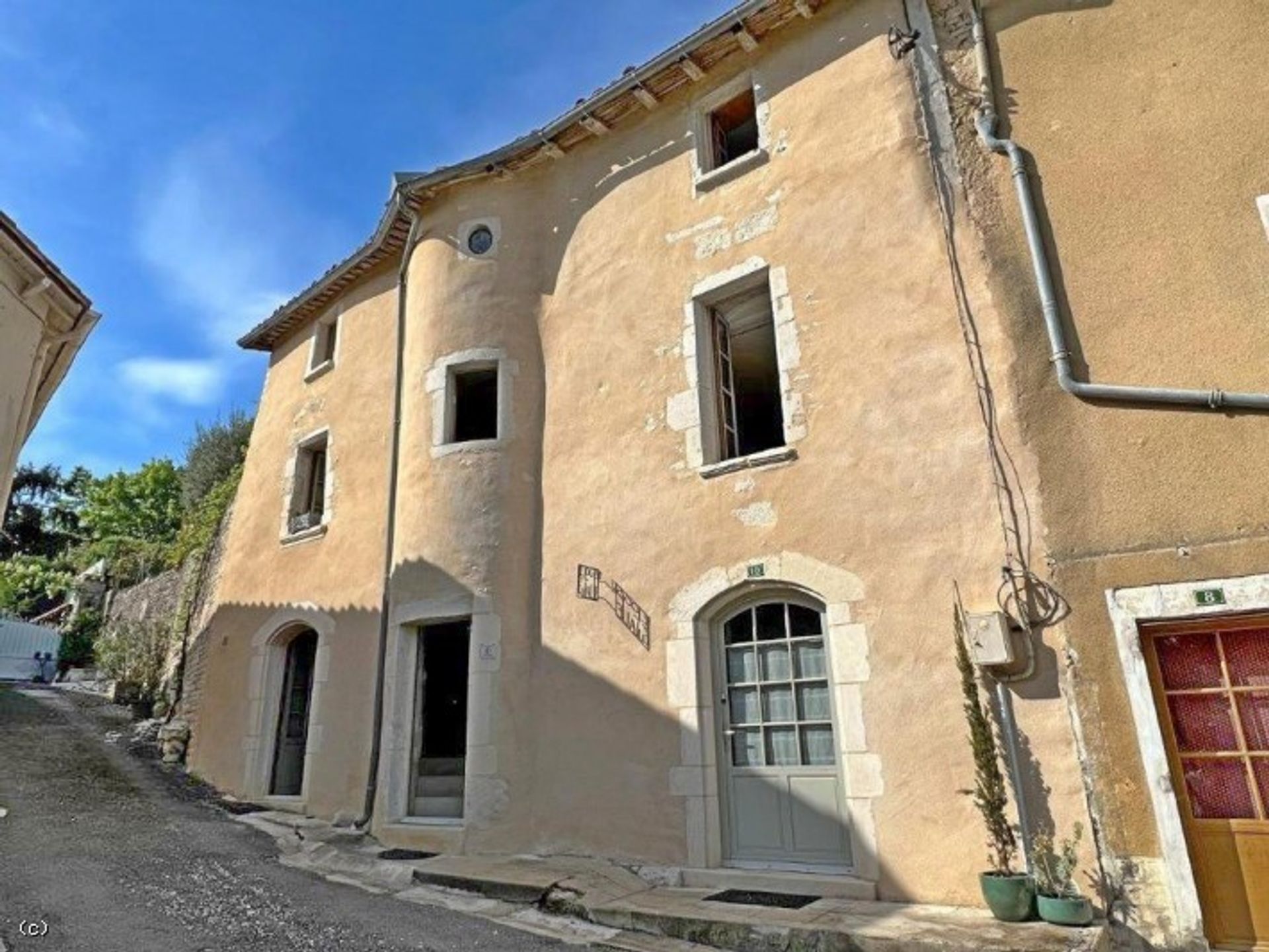 Hus i Verteuil-sur-Charente, Nouvelle-Aquitaine 10219584