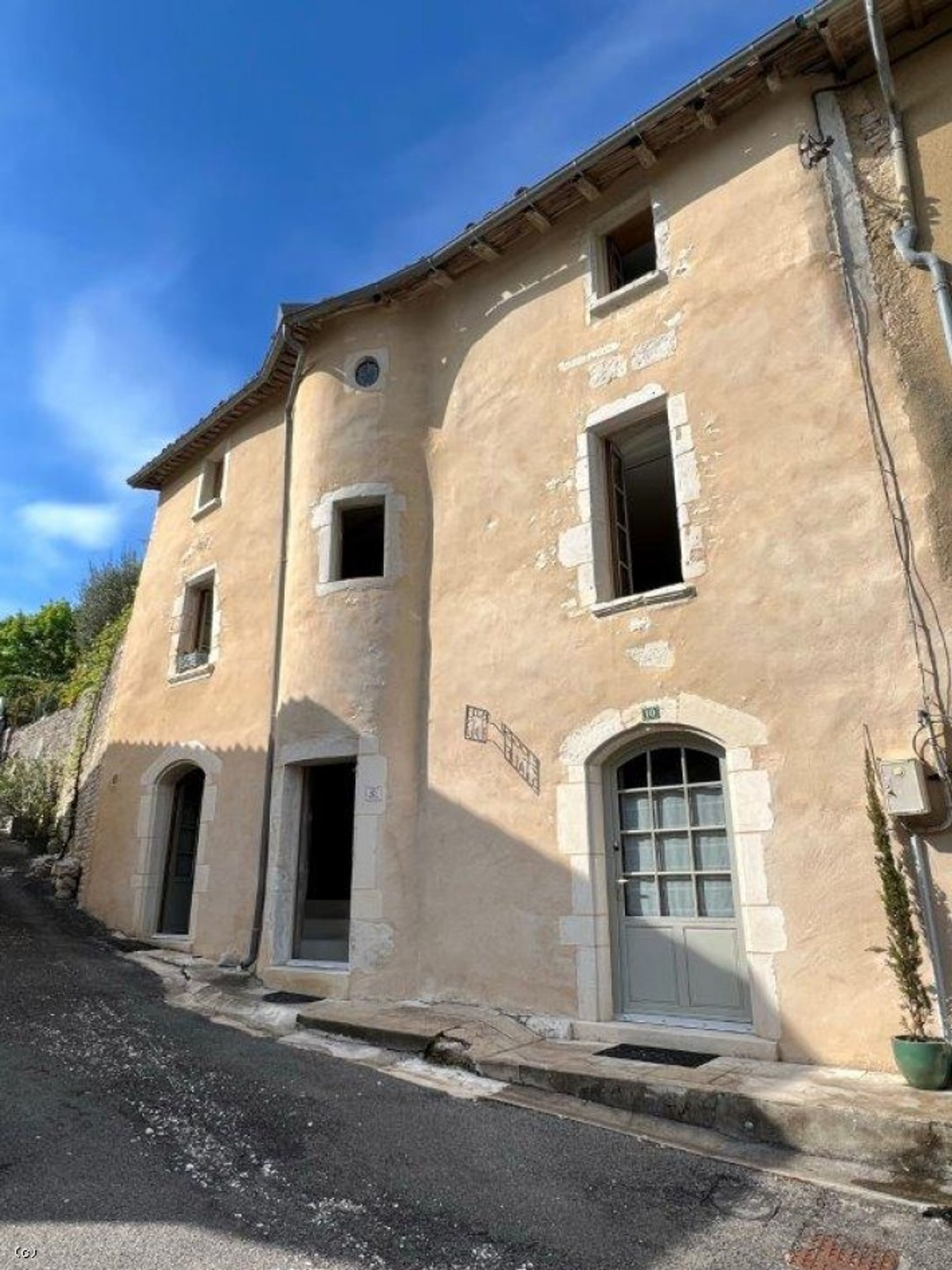 Hus i Verteuil-sur-Charente, Nouvelle-Aquitaine 10219584