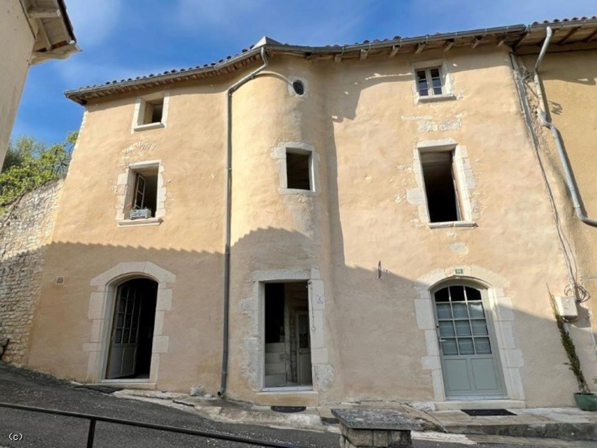 Rumah di Verteuil-sur-Charente, Nouvelle-Aquitaine 10219584