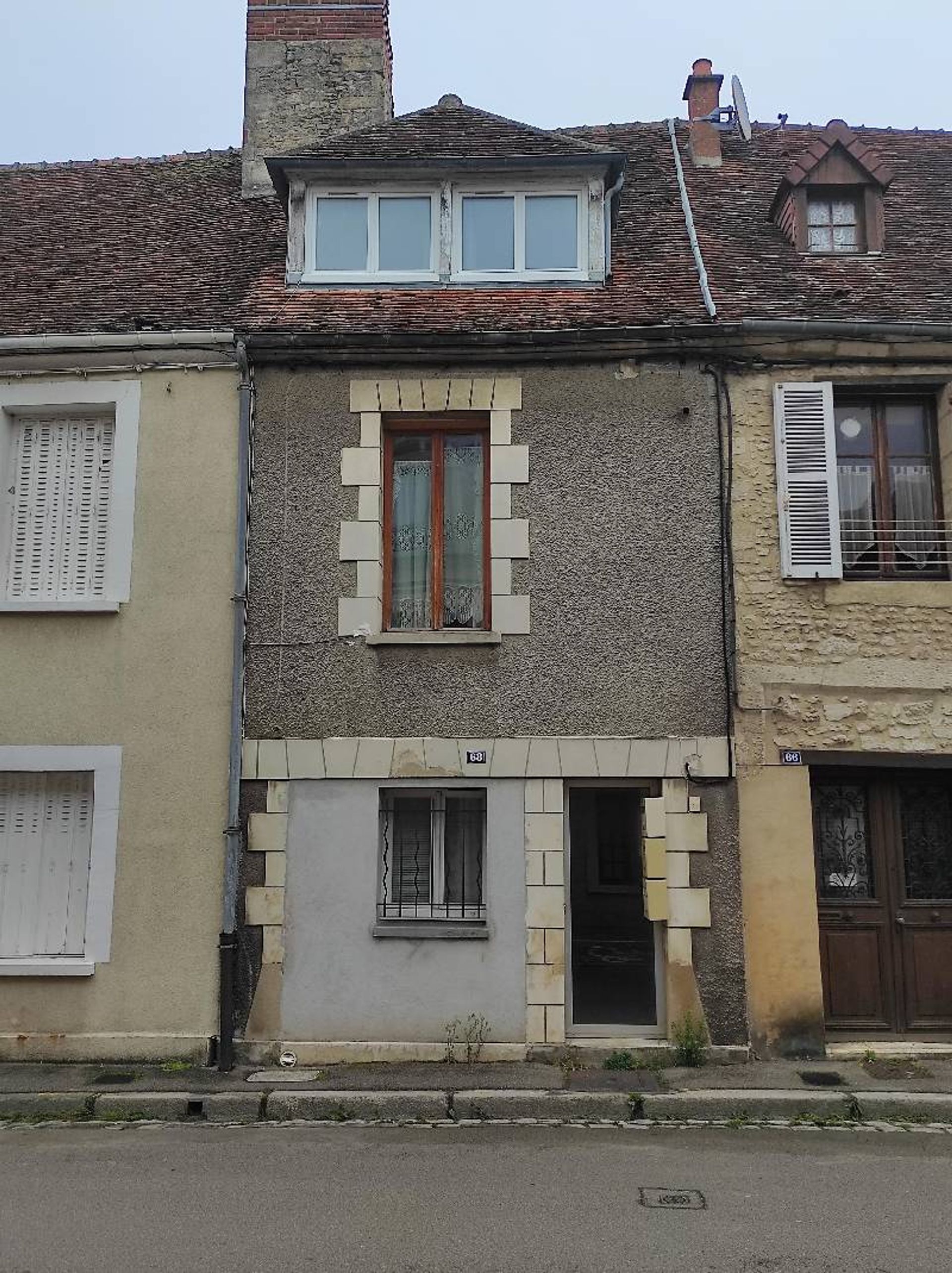 Condominium in Argentan, Normandie 10219595