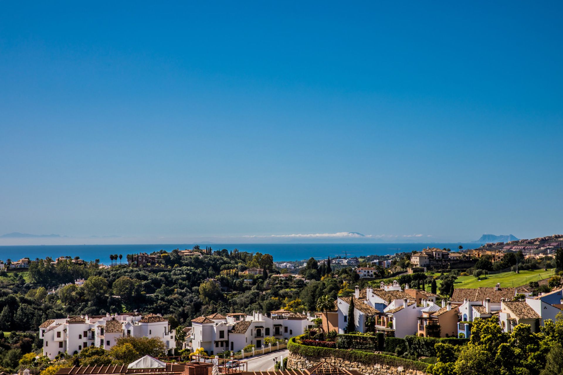 Condominium in Benahavís, Andalusia 10219884