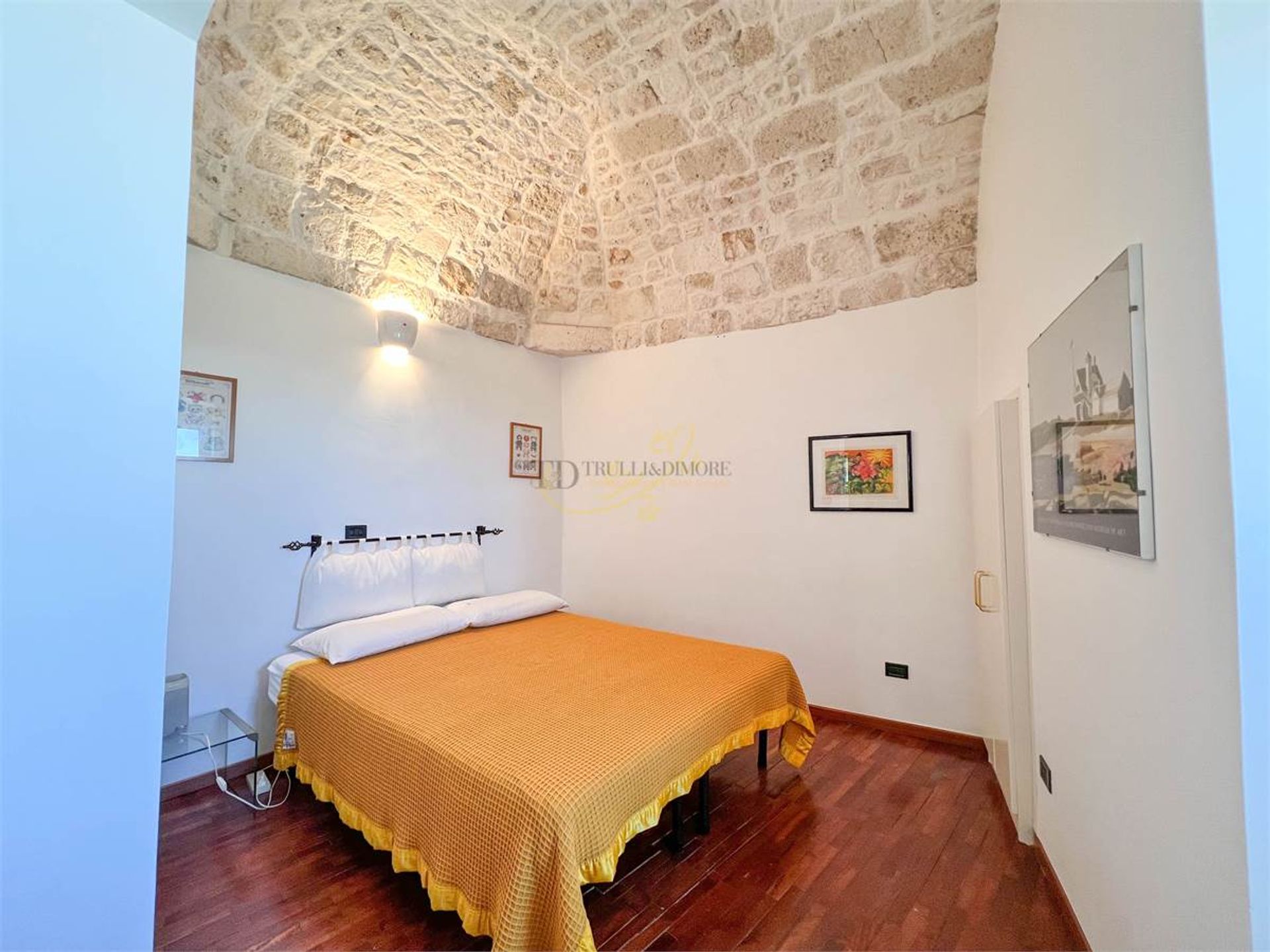 Condominio en Ostuni, Apulia 10220369