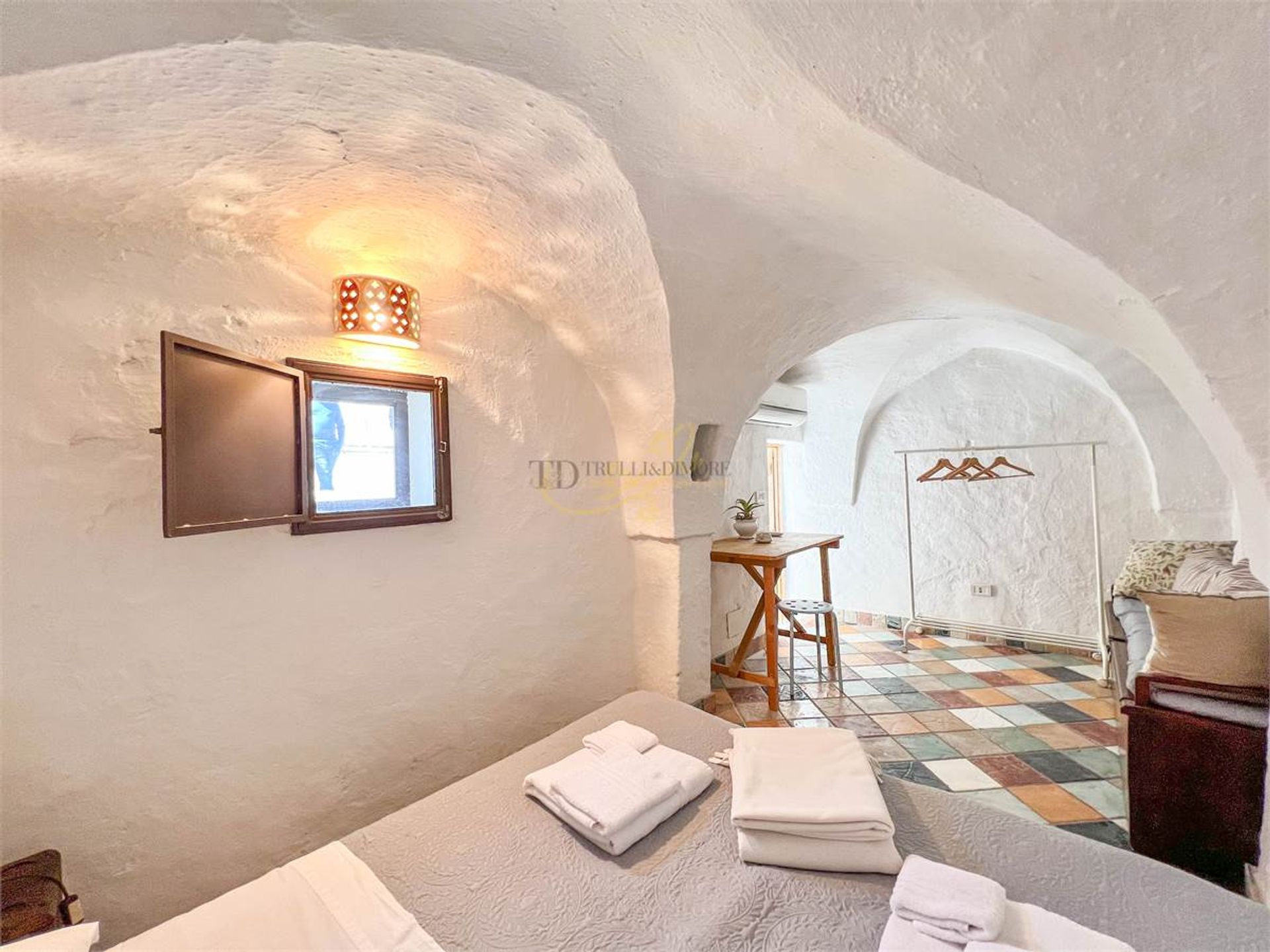 عمارات في Ostuni, Apulia 10220371