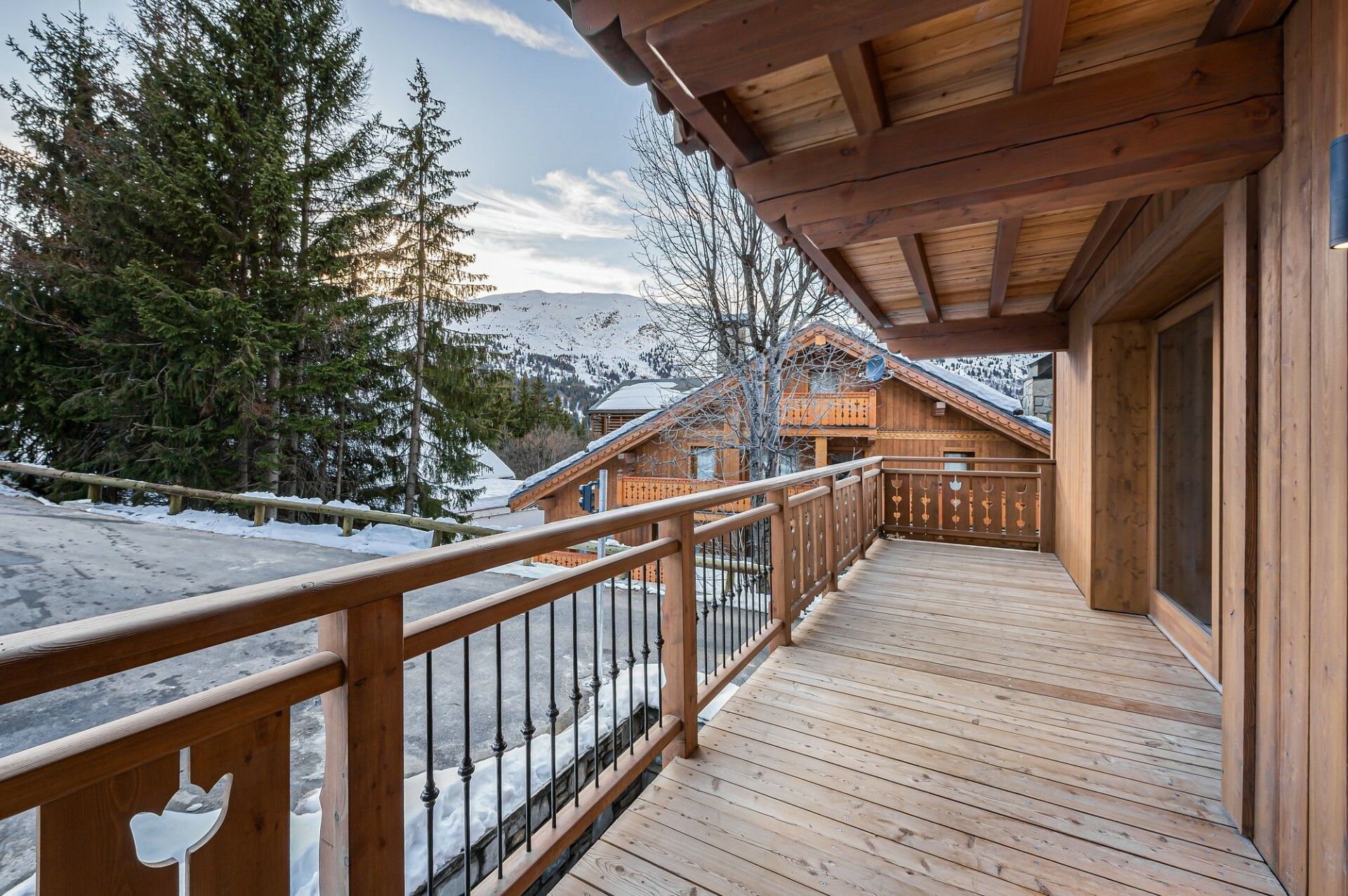 Condominium dans Les Allues, Auvergne-Rhône-Alpes 10221130