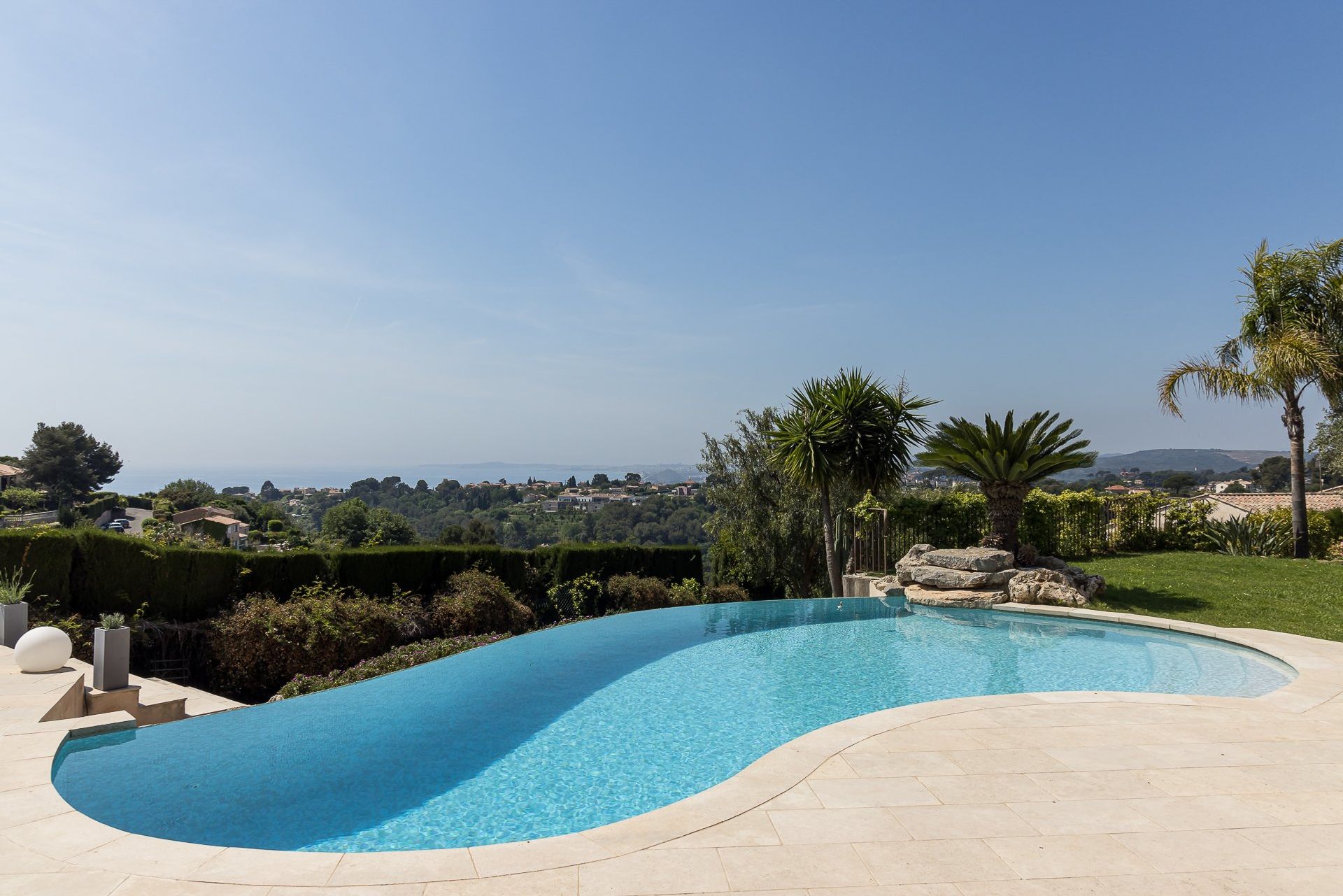 casa no Cagnes-sur-Mer, Provença-Alpes-Costa Azul 10221203