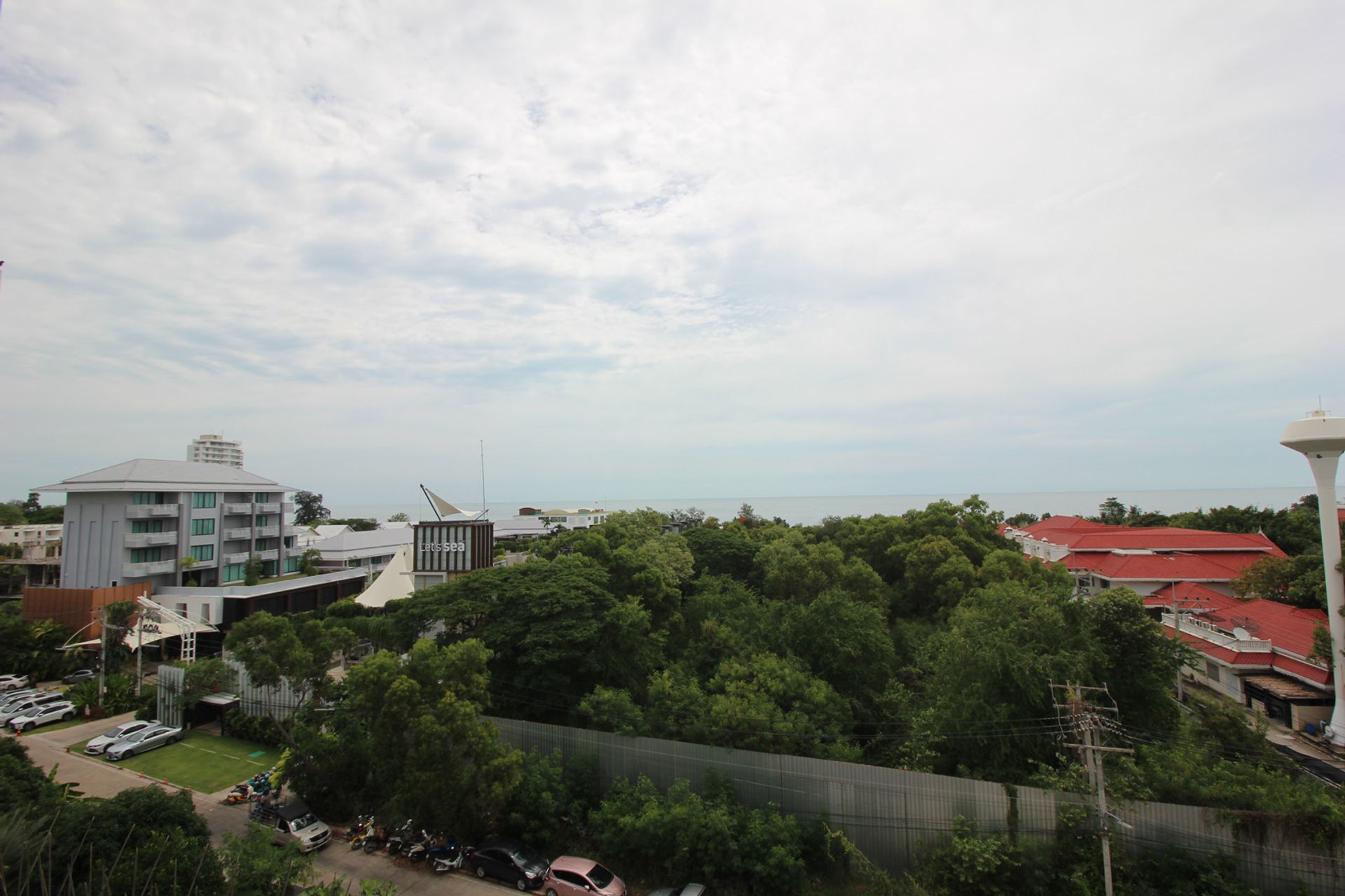 Condominium in Tambon Nong Kae, Chang Wat Prachuap Khiri Khan 10221688