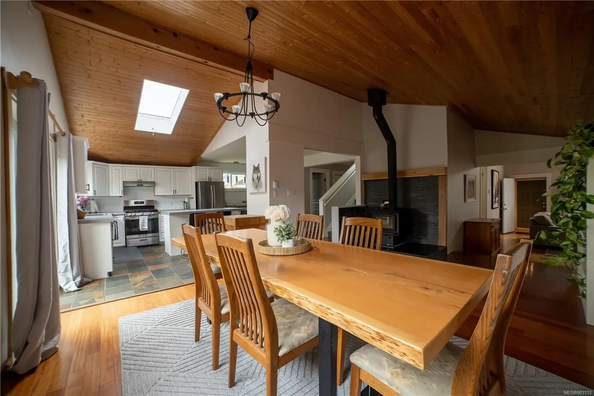 Condominio en Tofino, British Columbia 10224793