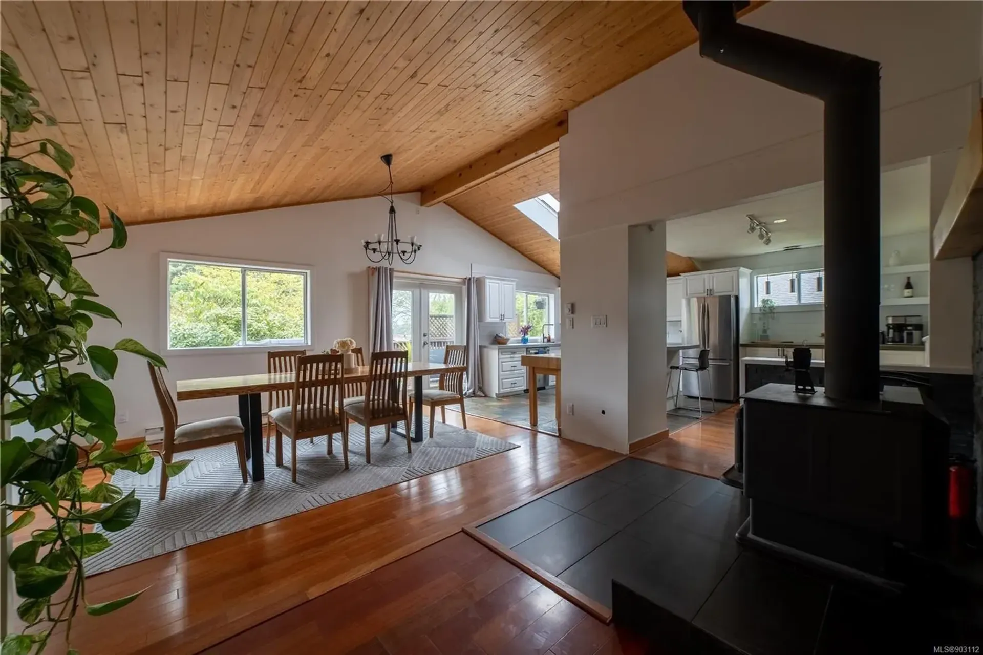 Condominio en Tofino, British Columbia 10224793