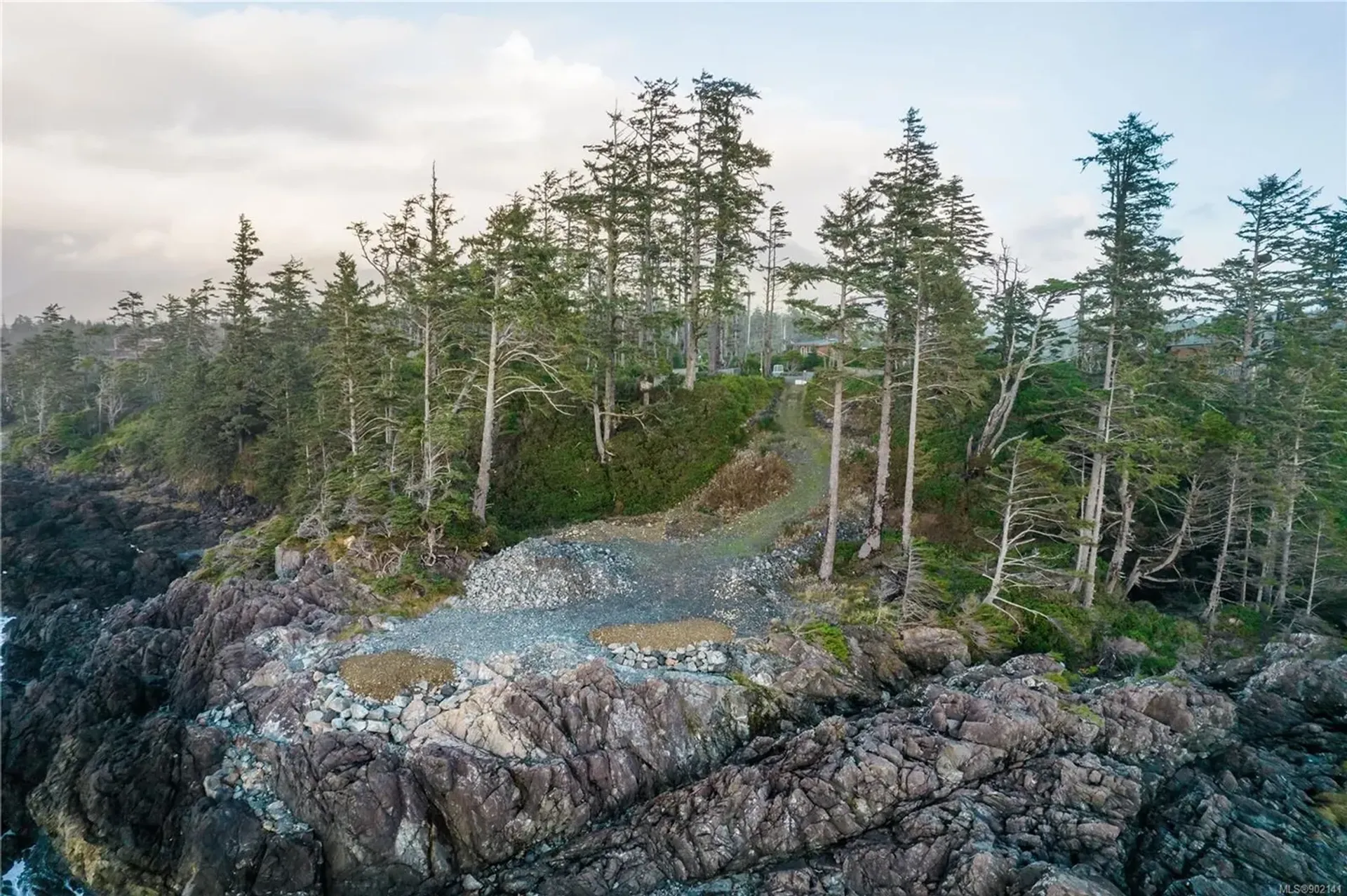 Land in Ucluelet, British Columbia 10224829