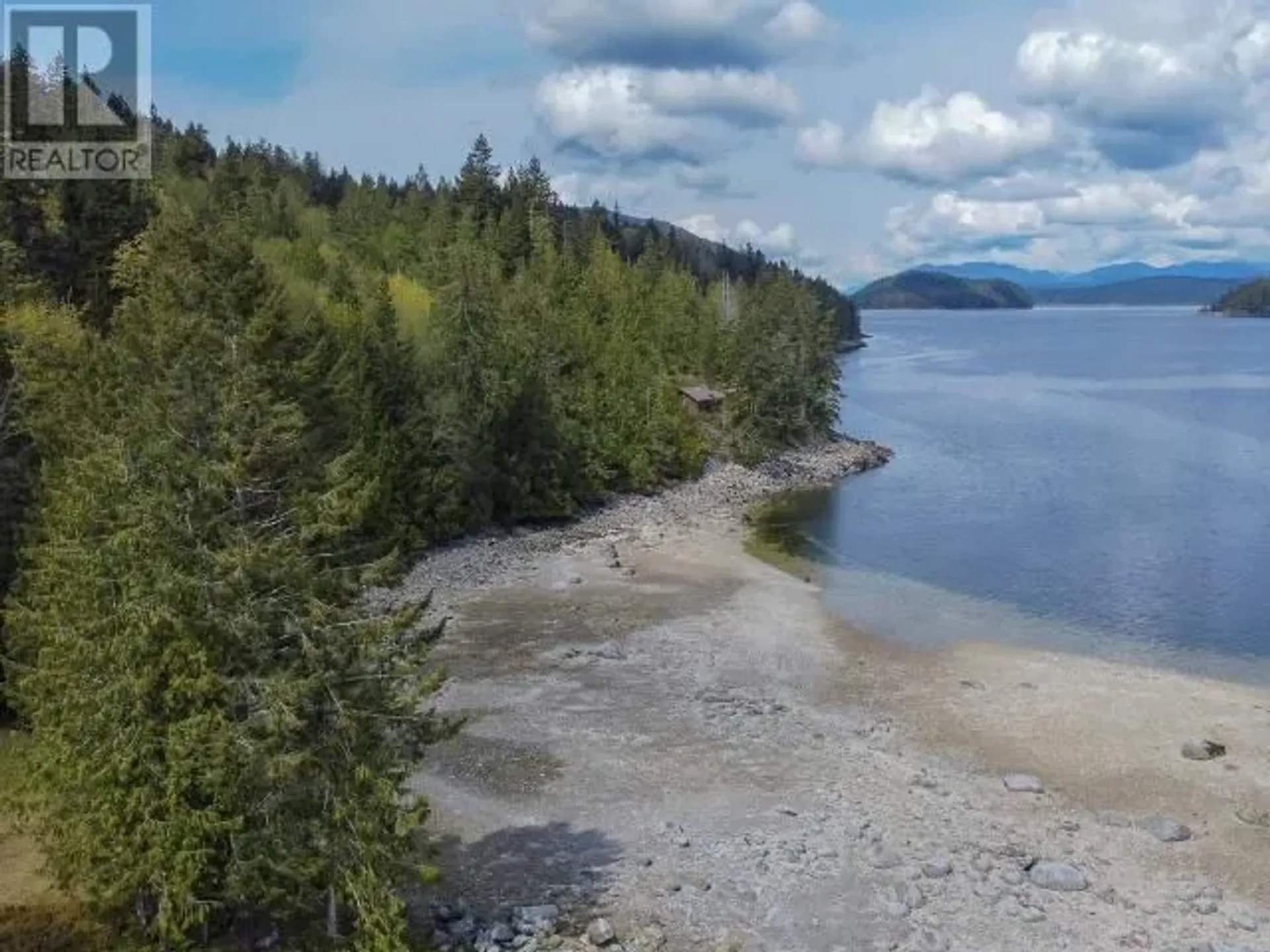 सम्मिलित में Powell River, British Columbia 10224859