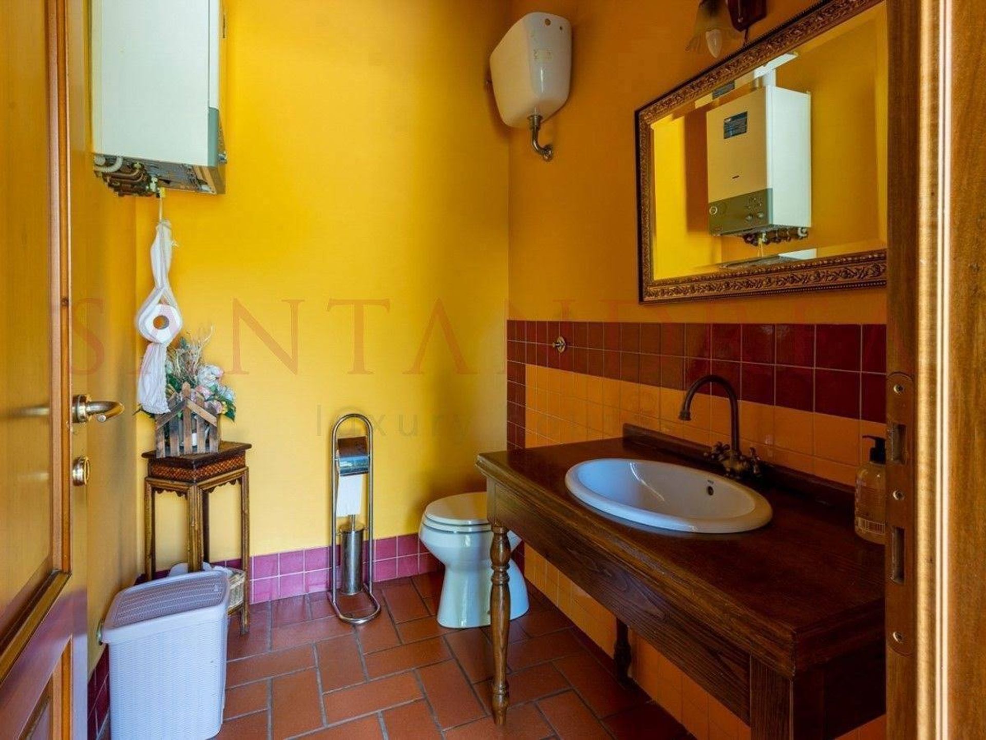 Condominium in Lucca, Tuscany 10225032