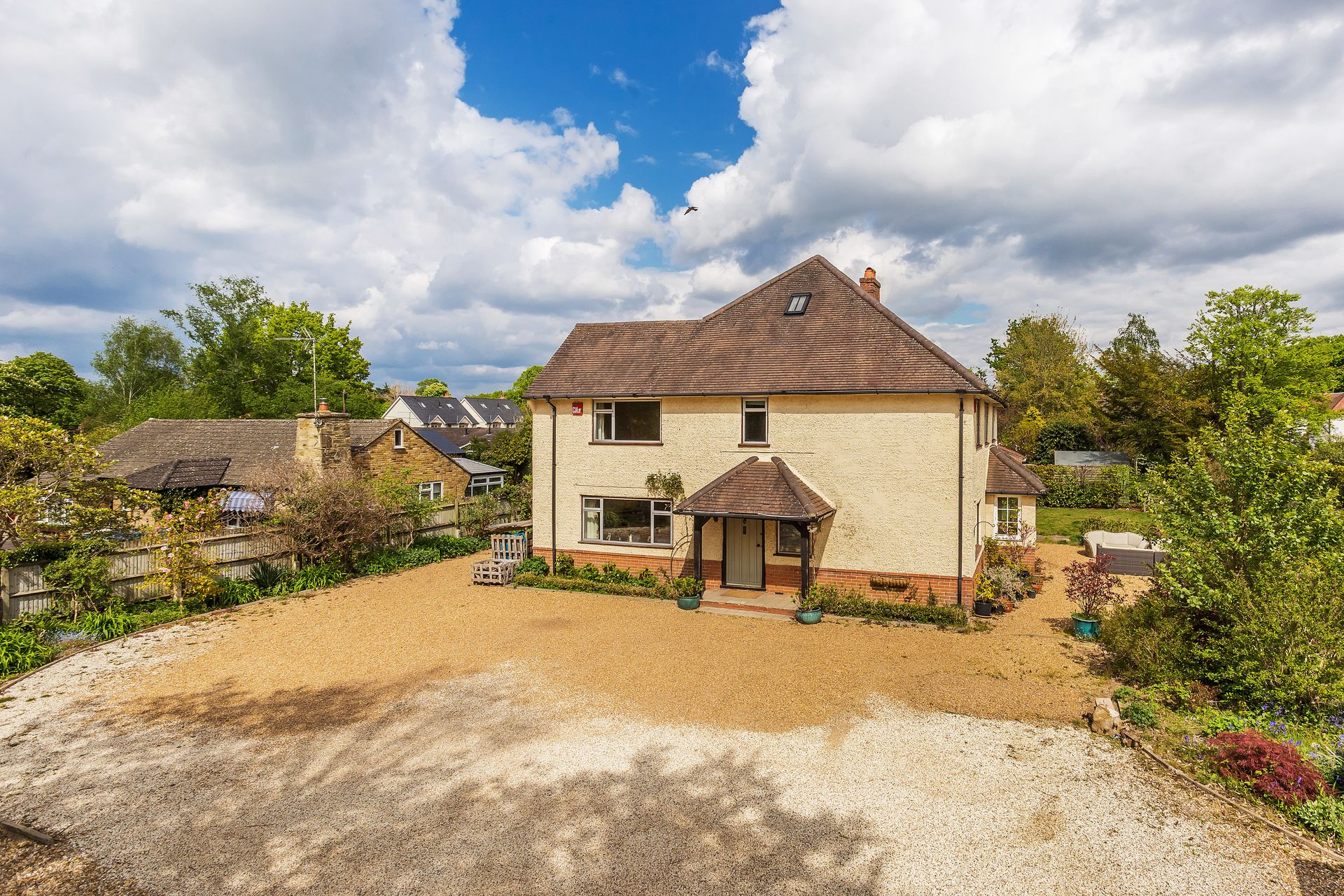 rumah dalam Rowledge, England 10225161